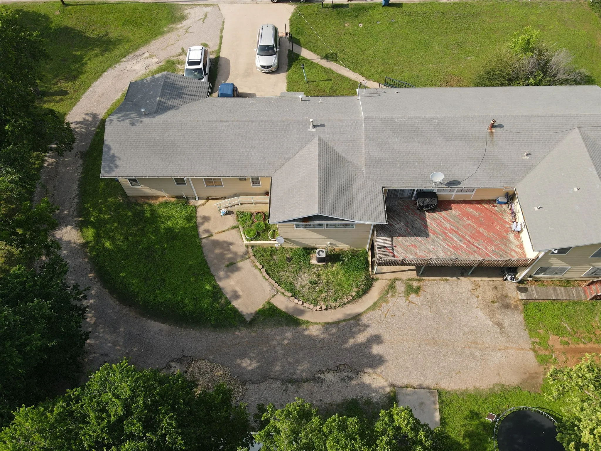 Quadruplex For Sale in Johnson County , 109 E 4th Street, Keene, Texas 76059, 0, 0, Garage spaces, 0 Sqft, built in 1970, Preowned, Price $350,000, mls#21254567, Real Estate Agent in Keene, Homes For Sale in Johnson county, Homes For Sale in Keene, Realtor in Keene Texas, Real Estate Brokerage Independent Realty Texas, Luminita Cordes Realtor