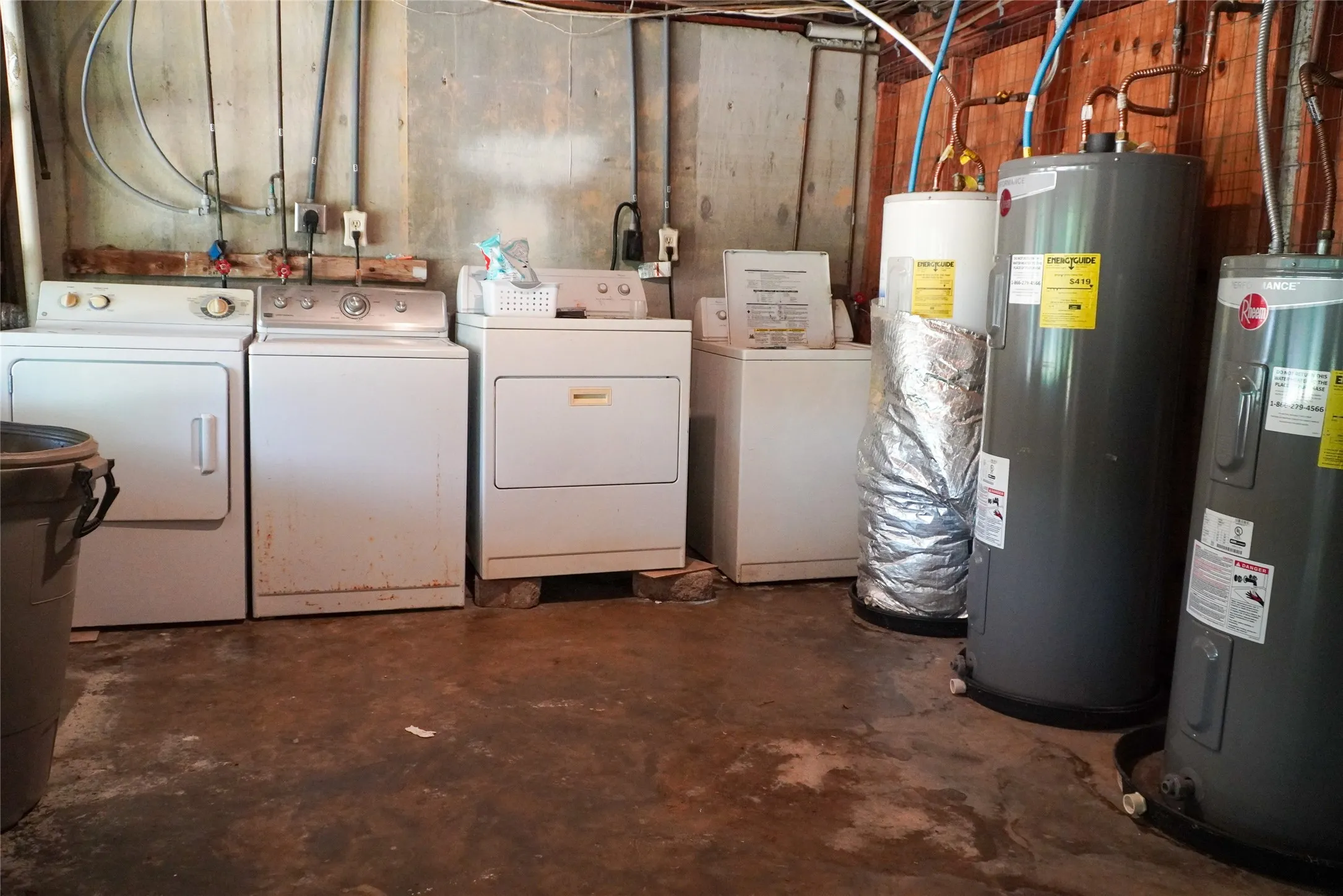 Quadruplex For Sale in Johnson County , 109 E 4th Street, Keene, Texas 76059, 0, 0, Garage spaces, 0 Sqft, built in 1970, Preowned, Price $350,000, mls#21254567, Real Estate Agent in Keene, Homes For Sale in Johnson county, Homes For Sale in Keene, Realtor in Keene Texas, Real Estate Brokerage Independent Realty Texas, Luminita Cordes Realtor