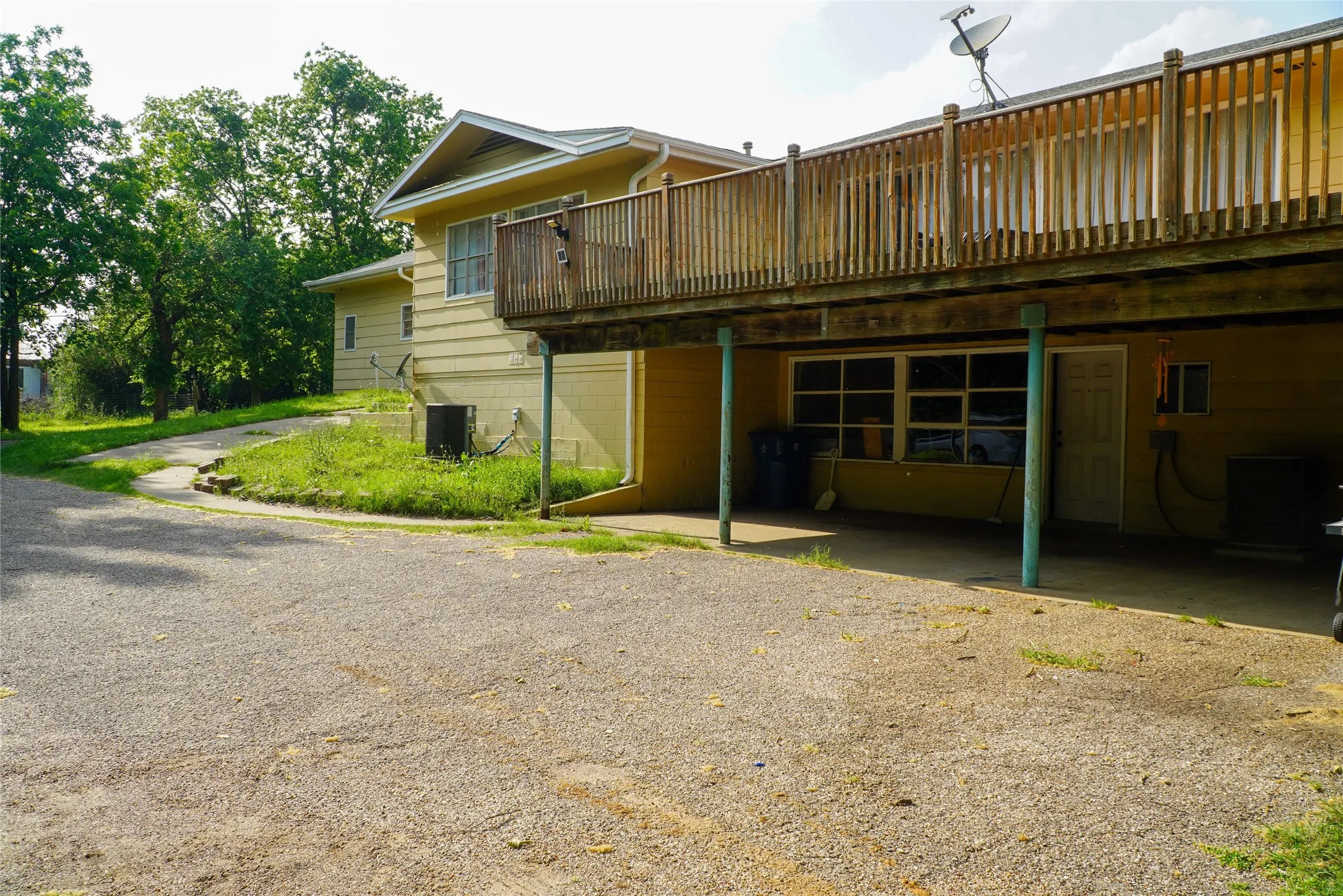 Quadruplex For Sale in Johnson County , 109 E 4th Street, Keene, Texas 76059, 0, 0, Garage spaces, 0 Sqft, built in 1970, Preowned, Price $350,000, mls#21254567, Real Estate Agent in Keene, Homes For Sale in Johnson county, Homes For Sale in Keene, Realtor in Keene Texas, Real Estate Brokerage Independent Realty Texas, Luminita Cordes Realtor