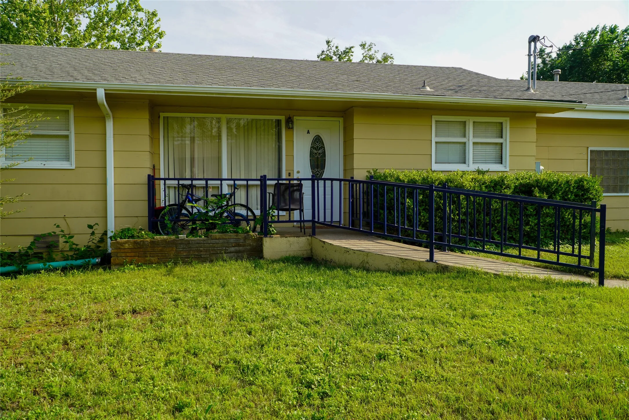 Quadruplex For Sale in Johnson County , 109 E 4th Street, Keene, Texas 76059, 0, 0, Garage spaces, 0 Sqft, built in 1970, Preowned, Price $350,000, mls#21254567, Real Estate Agent in Keene, Homes For Sale in Johnson county, Homes For Sale in Keene, Realtor in Keene Texas, Real Estate Brokerage Independent Realty Texas, Luminita Cordes Realtor