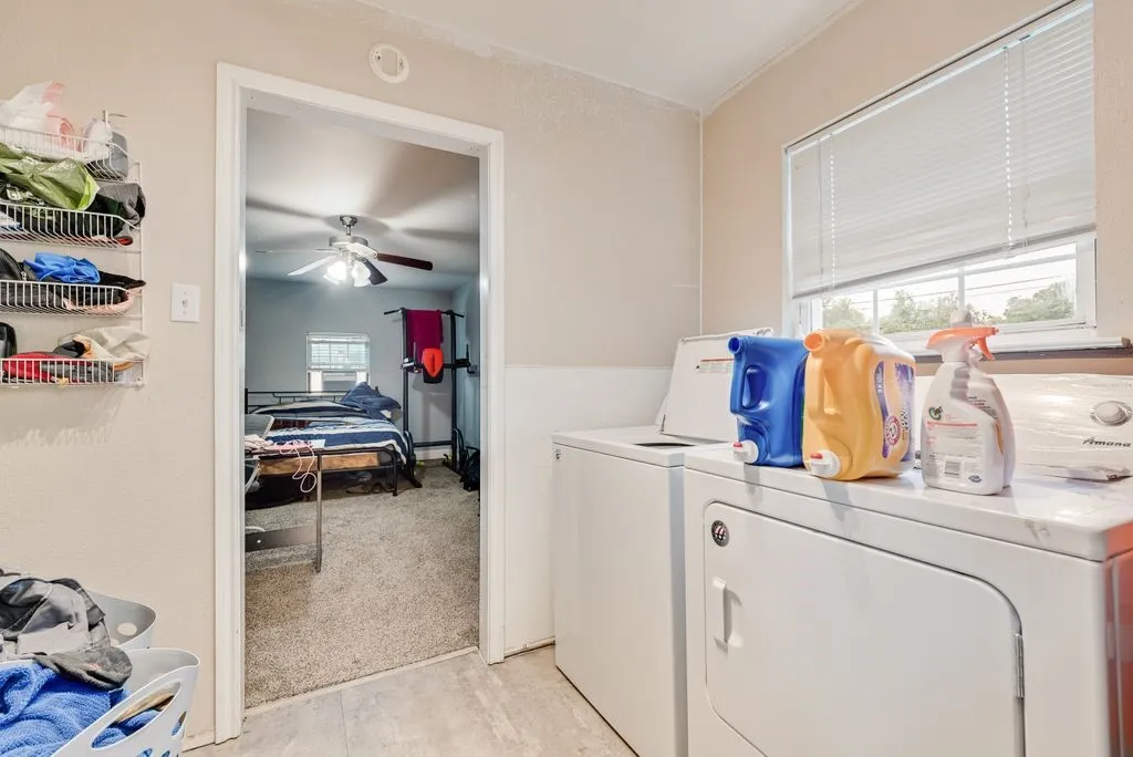 Single Family Residence For Sale in Tarrant County , 3815 INDIAN WELLS Drive, Arlington, Texas 76017, 3 Bedroom, 1 Bathroom, Garage spaces, 1,116 Sqft, built in 1984, Preowned, mls#21253417, Real Estate Agent in Arlington, Homes For Sale in Tarrant county, Homes For Sale in Arlington, Realtor in Arlington Texas, Real Estate Brokerage Independent Realty Texas, Luminita Cordes Realtor