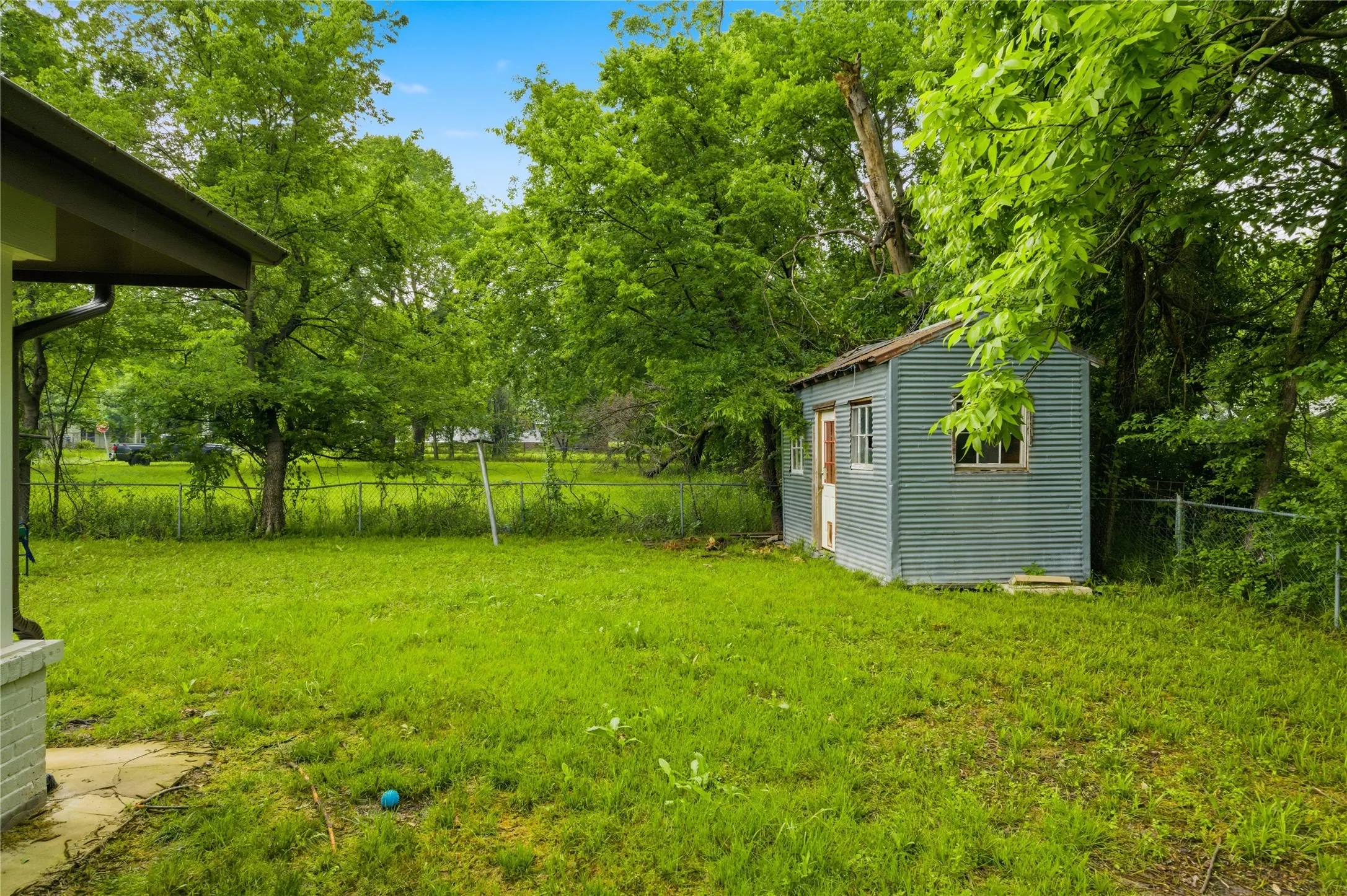 Single Family Residence For Sale in Delta County , 448 W Waco Avenue, Cooper, Texas 75432, 3 Bedroom, 1 Bathroom, 1 Garage spaces, 1,665 Sqft, built in 1950, Preowned, mls#21254606, Real Estate Agent in Cooper, Homes For Sale in Delta county, Homes For Sale in Cooper, Realtor in Cooper Texas, Real Estate Brokerage Independent Realty Texas, Luminita Cordes Realtor