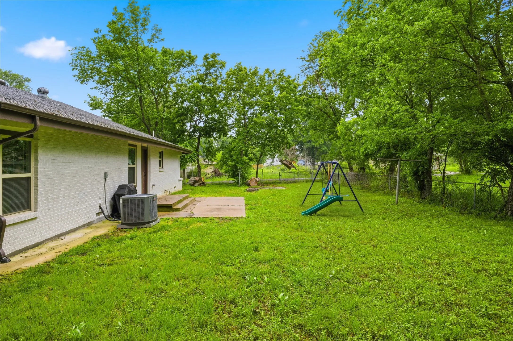Single Family Residence For Sale in Delta County , 448 W Waco Avenue, Cooper, Texas 75432, 3 Bedroom, 1 Bathroom, 1 Garage spaces, 1,665 Sqft, built in 1950, Preowned, mls#21254606, Real Estate Agent in Cooper, Homes For Sale in Delta county, Homes For Sale in Cooper, Realtor in Cooper Texas, Real Estate Brokerage Independent Realty Texas, Luminita Cordes Realtor