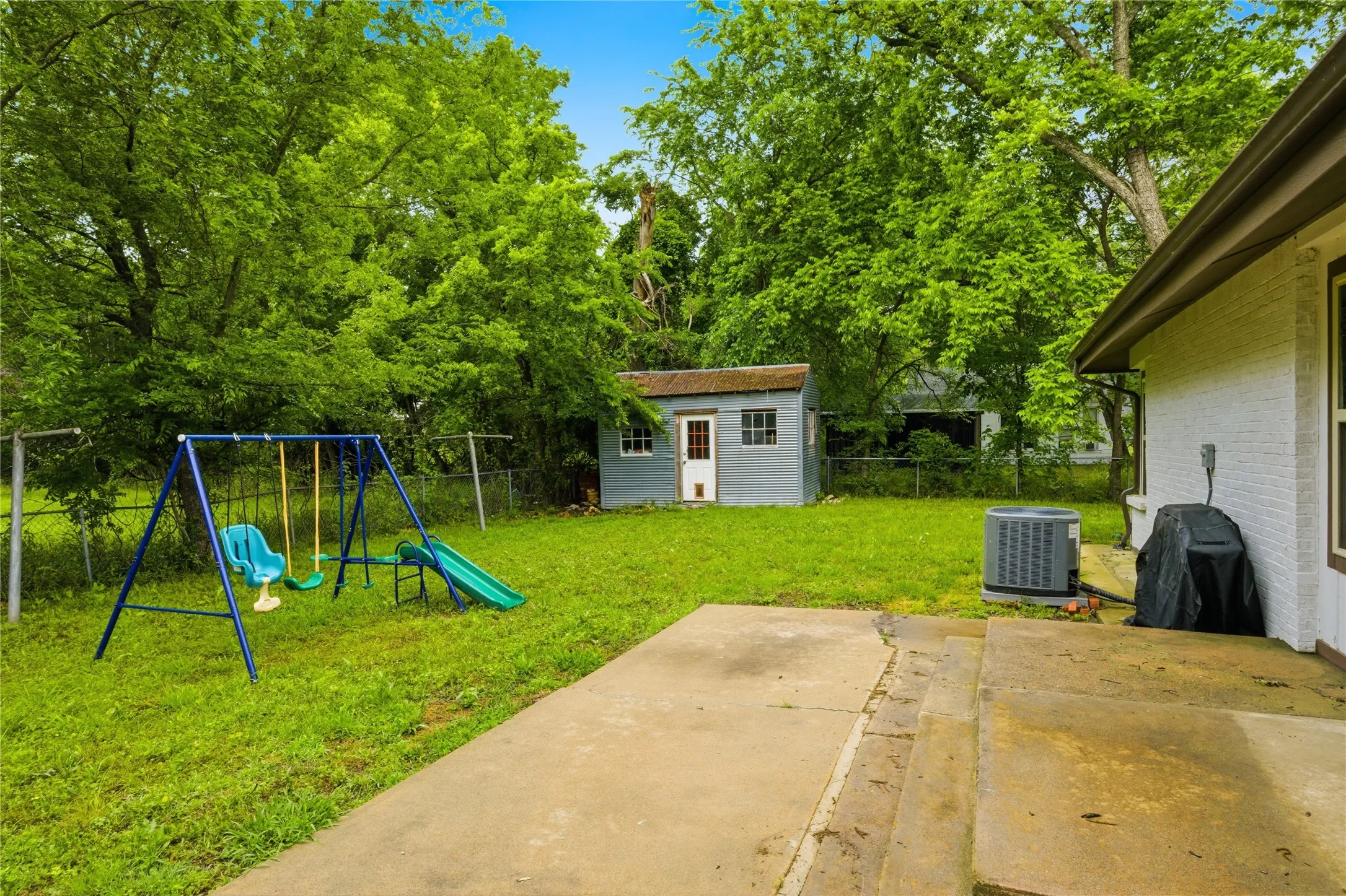 Single Family Residence For Sale in Delta County , 448 W Waco Avenue, Cooper, Texas 75432, 3 Bedroom, 1 Bathroom, 1 Garage spaces, 1,665 Sqft, built in 1950, Preowned, mls#21254606, Real Estate Agent in Cooper, Homes For Sale in Delta county, Homes For Sale in Cooper, Realtor in Cooper Texas, Real Estate Brokerage Independent Realty Texas, Luminita Cordes Realtor