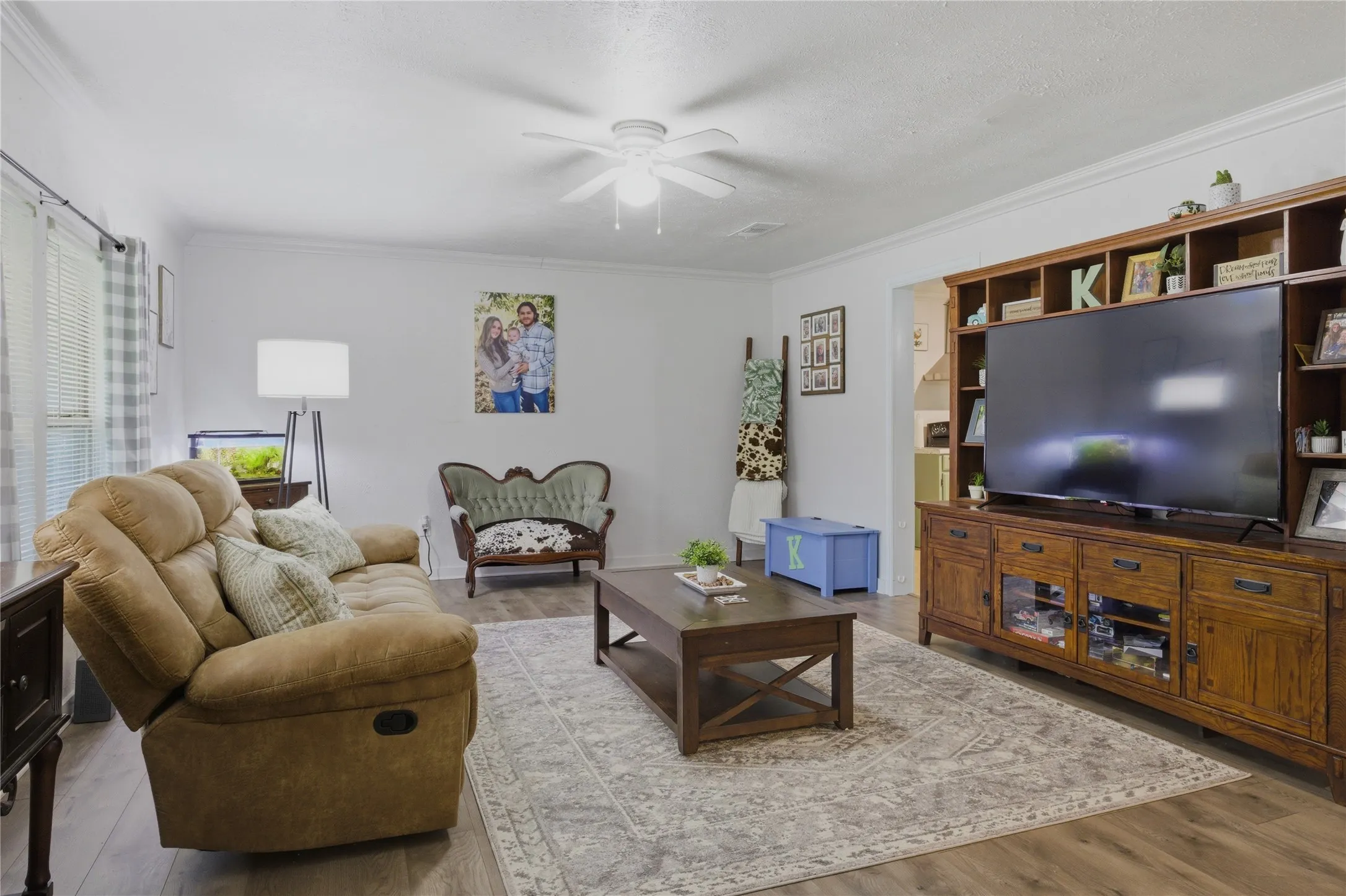 Single Family Residence For Sale in Delta County , 448 W Waco Avenue, Cooper, Texas 75432, 3 Bedroom, 1 Bathroom, 1 Garage spaces, 1,665 Sqft, built in 1950, Preowned, mls#21254606, Real Estate Agent in Cooper, Homes For Sale in Delta county, Homes For Sale in Cooper, Realtor in Cooper Texas, Real Estate Brokerage Independent Realty Texas, Luminita Cordes Realtor