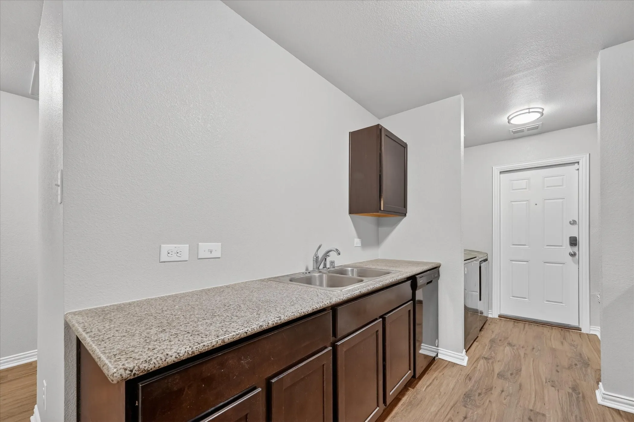 Single Family Residence For Sale in Tarrant County , 1249 Lindale Terrace, Pelican Bay, Texas 76020, 3 Bedrooms, 2 Bathrooms, Garage spaces, 1,090 Sqft, built in 2019, Price $218,000, mls#21254646, Real Estate Agent in Pelican Bay, Homes For Sale in Tarrant county, Homes For Sale in Pelican Bay, Realtor in Pelican Bay Texas, Real Estate Brokerage Independent Realty Texas, Luminita Cordes Realtor