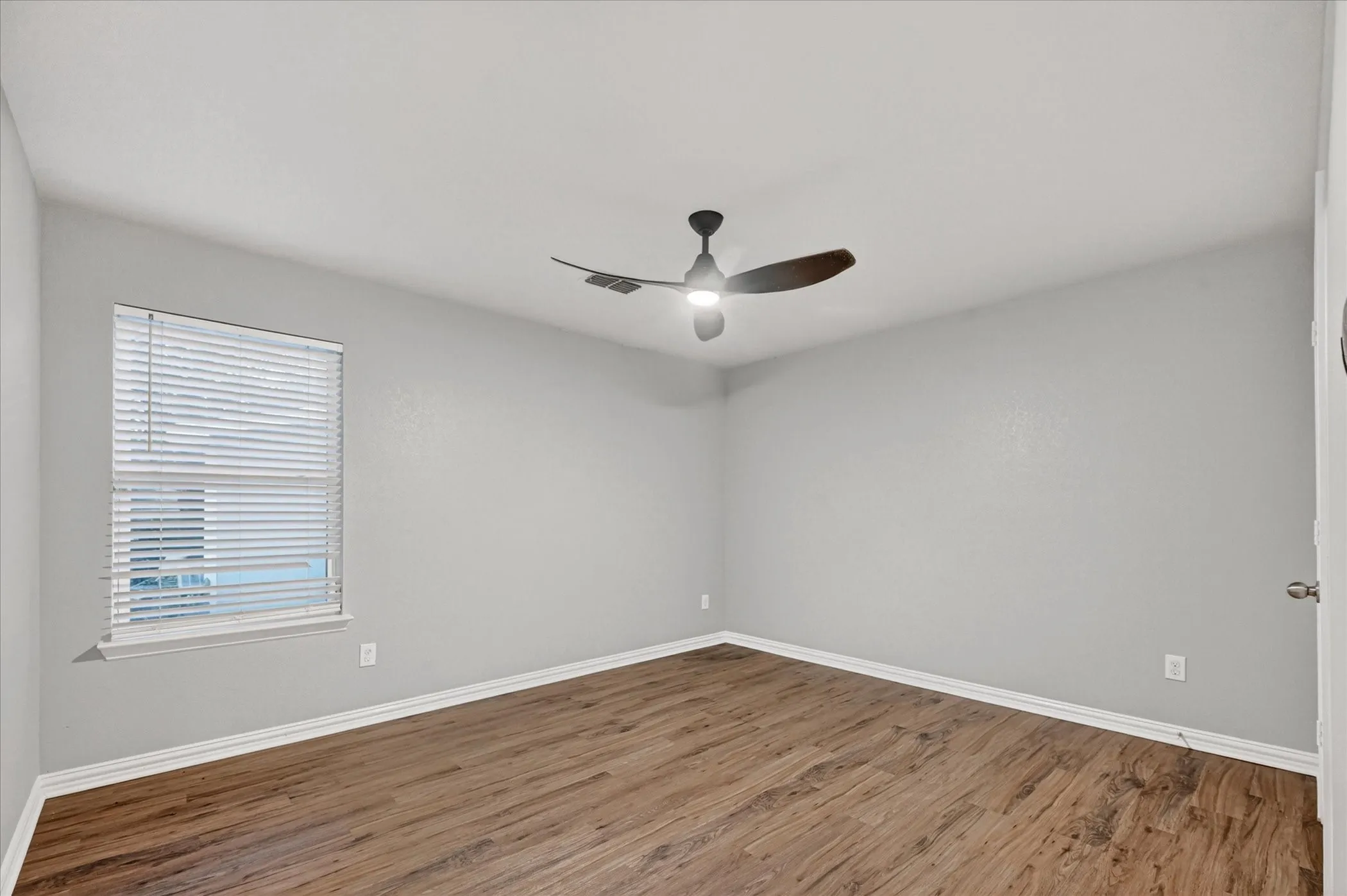 Single Family Residence For Sale in Tarrant County , 1249 Lindale Terrace, Pelican Bay, Texas 76020, 3 Bedrooms, 2 Bathrooms, Garage spaces, 1,090 Sqft, built in 2019, Price $218,000, mls#21254646, Real Estate Agent in Pelican Bay, Homes For Sale in Tarrant county, Homes For Sale in Pelican Bay, Realtor in Pelican Bay Texas, Real Estate Brokerage Independent Realty Texas, Luminita Cordes Realtor