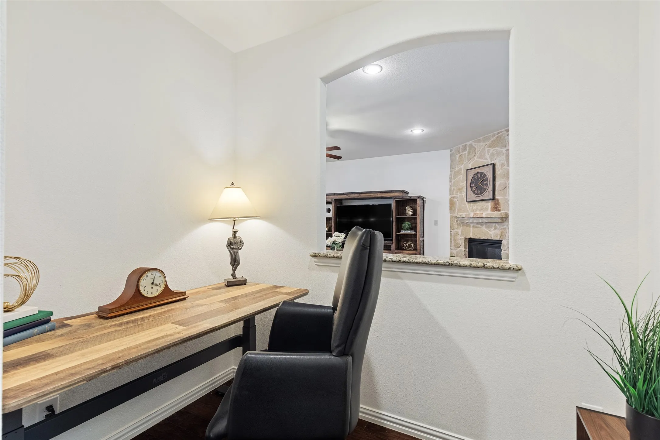 Flexible bonus workspace overlooking the main living area for work or study.