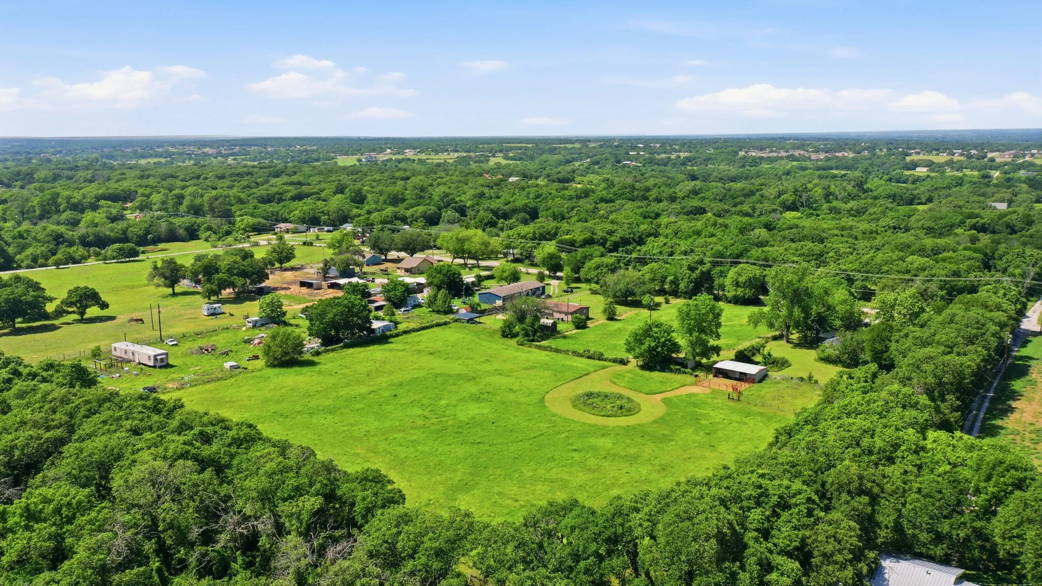 Single Family Residence For Sale in Tarrant County , 7485 Portwood Road, Azle, Texas 76020, 5 Bedroom, 3 Bathroom, 2 Garage spaces, 2,128 Sqft, built in 1972, Preowned, mls#21254291, Real Estate Agent in Azle, Homes For Sale in Tarrant county, Homes For Sale in Azle, Realtor in Azle Texas, Real Estate Brokerage Independent Realty Texas, Luminita Cordes Realtor