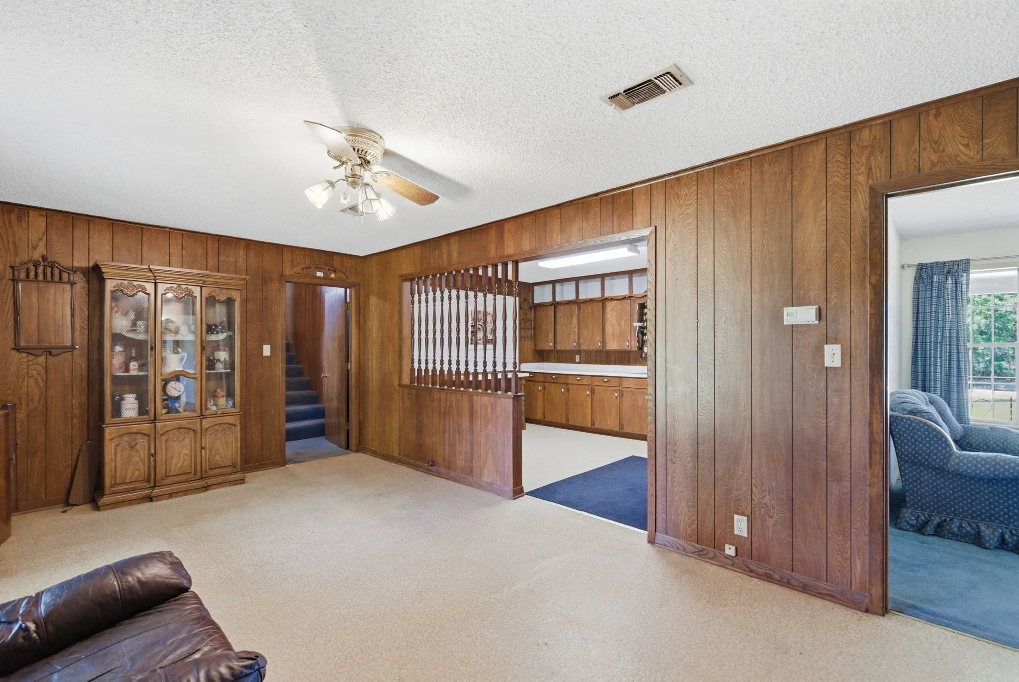 Single Family Residence For Sale in Tarrant County , 7485 Portwood Road, Azle, Texas 76020, 5 Bedroom, 3 Bathroom, 2 Garage spaces, 2,128 Sqft, built in 1972, Preowned, mls#21254291, Real Estate Agent in Azle, Homes For Sale in Tarrant county, Homes For Sale in Azle, Realtor in Azle Texas, Real Estate Brokerage Independent Realty Texas, Luminita Cordes Realtor