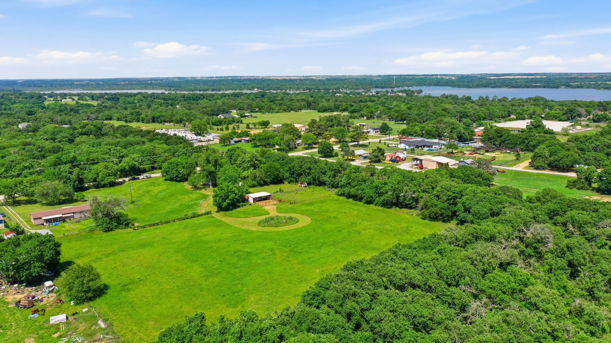 Single Family Residence For Sale in Tarrant County , 7485 Portwood Road, Azle, Texas 76020, 5 Bedroom, 3 Bathroom, 2 Garage spaces, 2,128 Sqft, built in 1972, Preowned, mls#21254291, Real Estate Agent in Azle, Homes For Sale in Tarrant county, Homes For Sale in Azle, Realtor in Azle Texas, Real Estate Brokerage Independent Realty Texas, Luminita Cordes Realtor