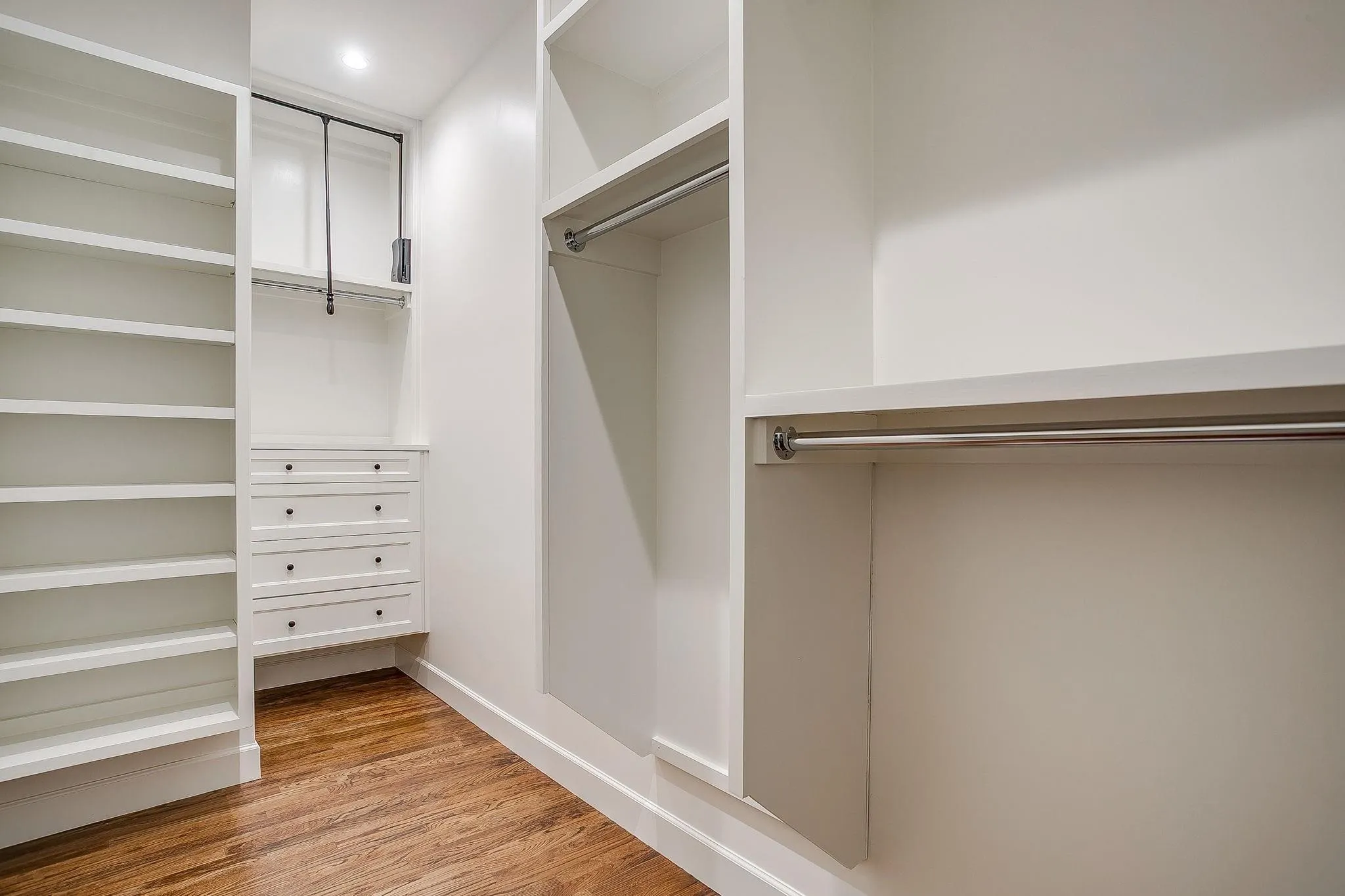 Single Family Residence For Sale in Tarrant County , 2947 Kosse Court, Grapevine, Texas 76051, 4 Bedroom, 4 Bathroom, 2 Garage spaces, 2,894 Sqft, built in 2025, New Construction - Complete, mls#21253914, Real Estate Agent in Grapevine, Homes For Sale in Tarrant county, Homes For Sale in Grapevine, Realtor in Grapevine Texas, Real Estate Brokerage Independent Realty Texas, Luminita Cordes Realtor