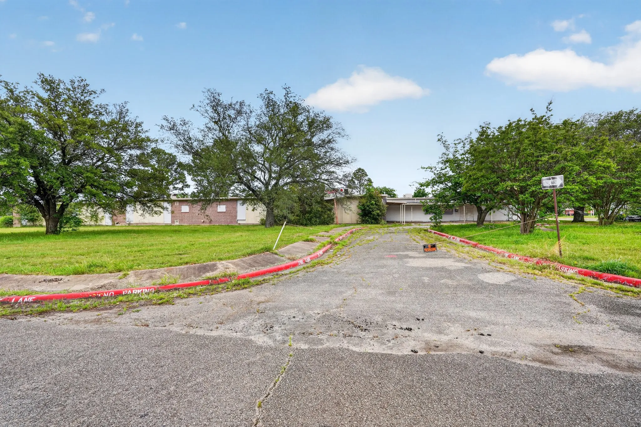 Improved Land For Sale in Hunt County , 3005 Division Street, Greenville, Texas 75401, 0, 0, Garage spaces, 0 Sqft, built in 0, Price $1,299,900, mls#21249279, Real Estate Agent in Greenville, Homes For Sale in Hunt county, Homes For Sale in Greenville, Realtor in Greenville Texas, Real Estate Brokerage Independent Realty Texas, Luminita Cordes Realtor