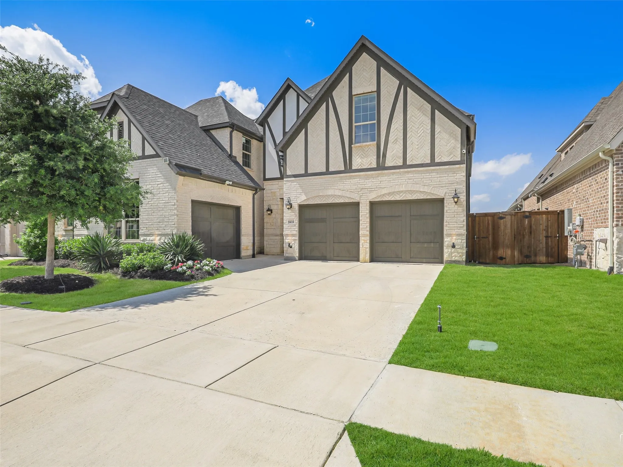 Single Family Residence For Sale in Denton County , 8416 Western, The Colony, Texas 75056, 4 Bedroom, 5 Bathroom, 3 Garage spaces, 4,029 Sqft, built in 2022, Preowned, mls#21247933, Real Estate Agent in The Colony, Homes For Sale in Denton county, Homes For Sale in The Colony, Realtor in The Colony Texas, Real Estate Brokerage Independent Realty Texas, Luminita Cordes Realtor