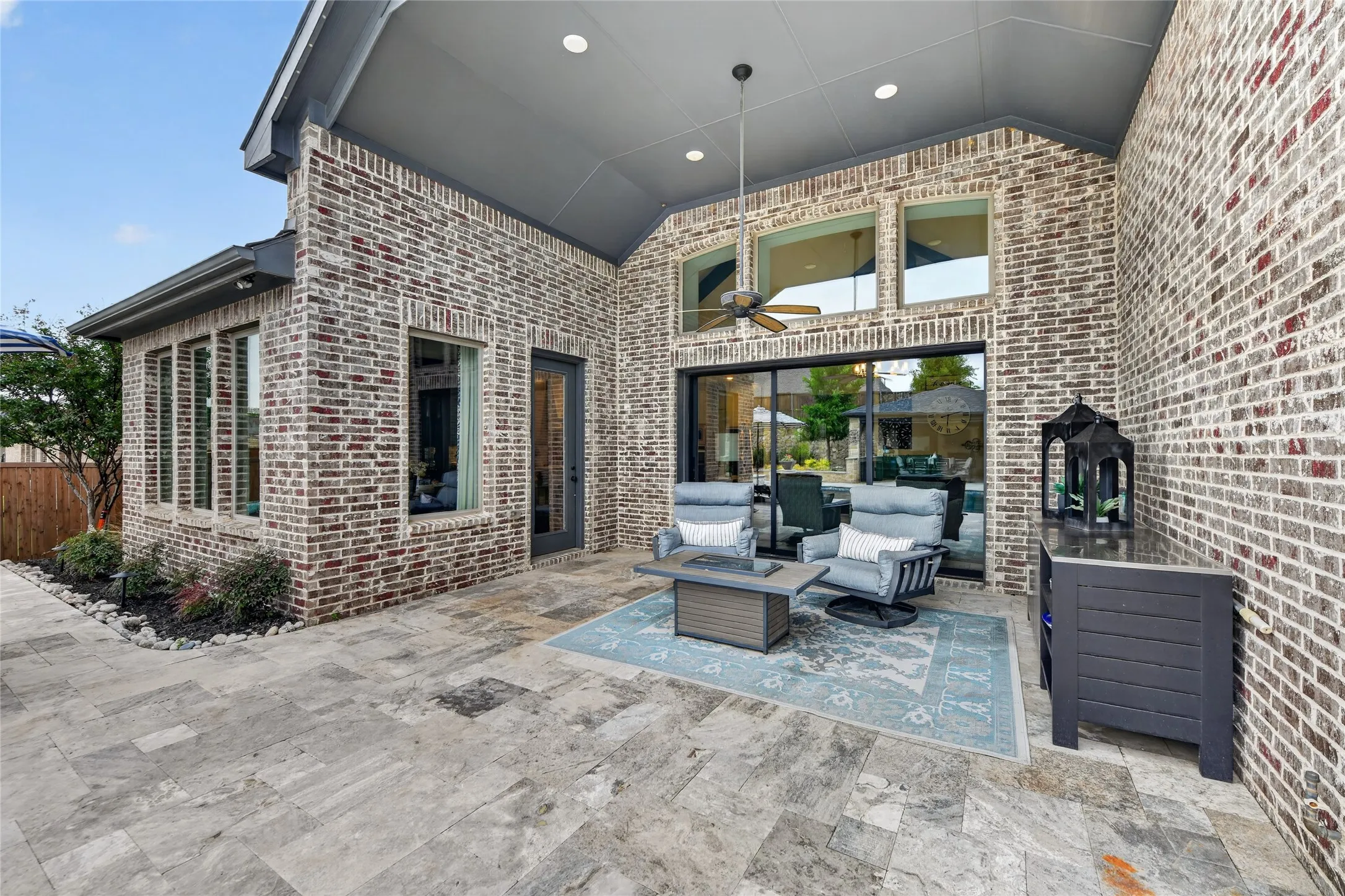 Single Family Residence For Sale in Denton County , 7108 Eagles Ridge Court, Argyle, Texas 76226, 4 Bedroom, 5 Bathroom, 3 Garage spaces, 3,794 Sqft, built in 2021, mls#21252029, Real Estate Agent in Argyle, Homes For Sale in Denton county, Homes For Sale in Argyle, Realtor in Argyle Texas, Real Estate Brokerage Independent Realty Texas, Luminita Cordes Realtor