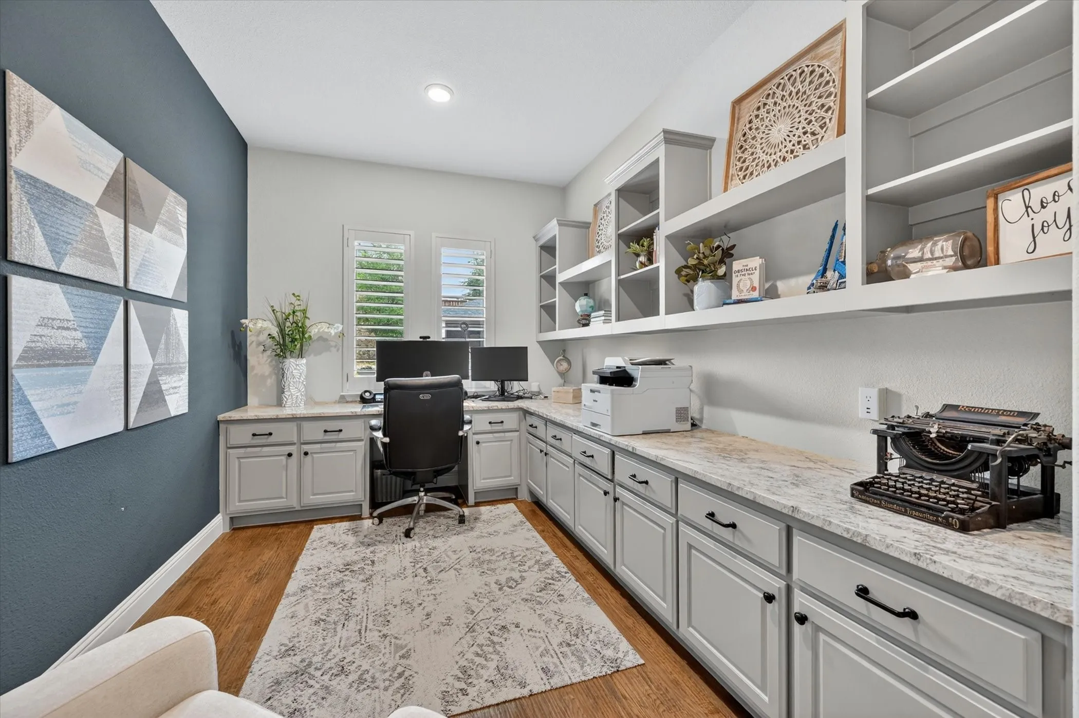Single Family Residence For Sale in Denton County , 7108 Eagles Ridge Court, Argyle, Texas 76226, 4 Bedroom, 5 Bathroom, 3 Garage spaces, 3,794 Sqft, built in 2021, mls#21252029, Real Estate Agent in Argyle, Homes For Sale in Denton county, Homes For Sale in Argyle, Realtor in Argyle Texas, Real Estate Brokerage Independent Realty Texas, Luminita Cordes Realtor