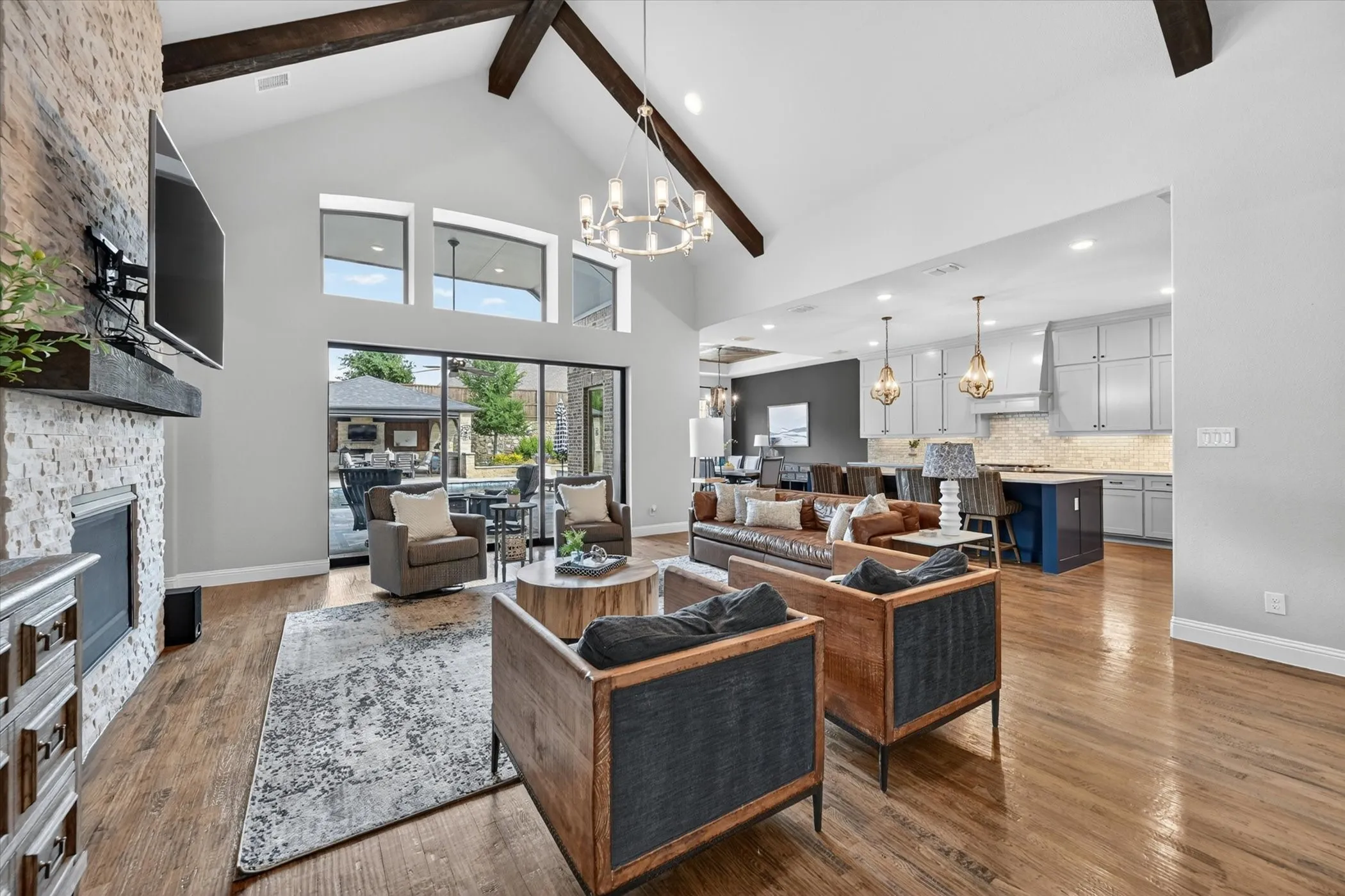 Single Family Residence For Sale in Denton County , 7108 Eagles Ridge Court, Argyle, Texas 76226, 4 Bedroom, 5 Bathroom, 3 Garage spaces, 3,794 Sqft, built in 2021, mls#21252029, Real Estate Agent in Argyle, Homes For Sale in Denton county, Homes For Sale in Argyle, Realtor in Argyle Texas, Real Estate Brokerage Independent Realty Texas, Luminita Cordes Realtor