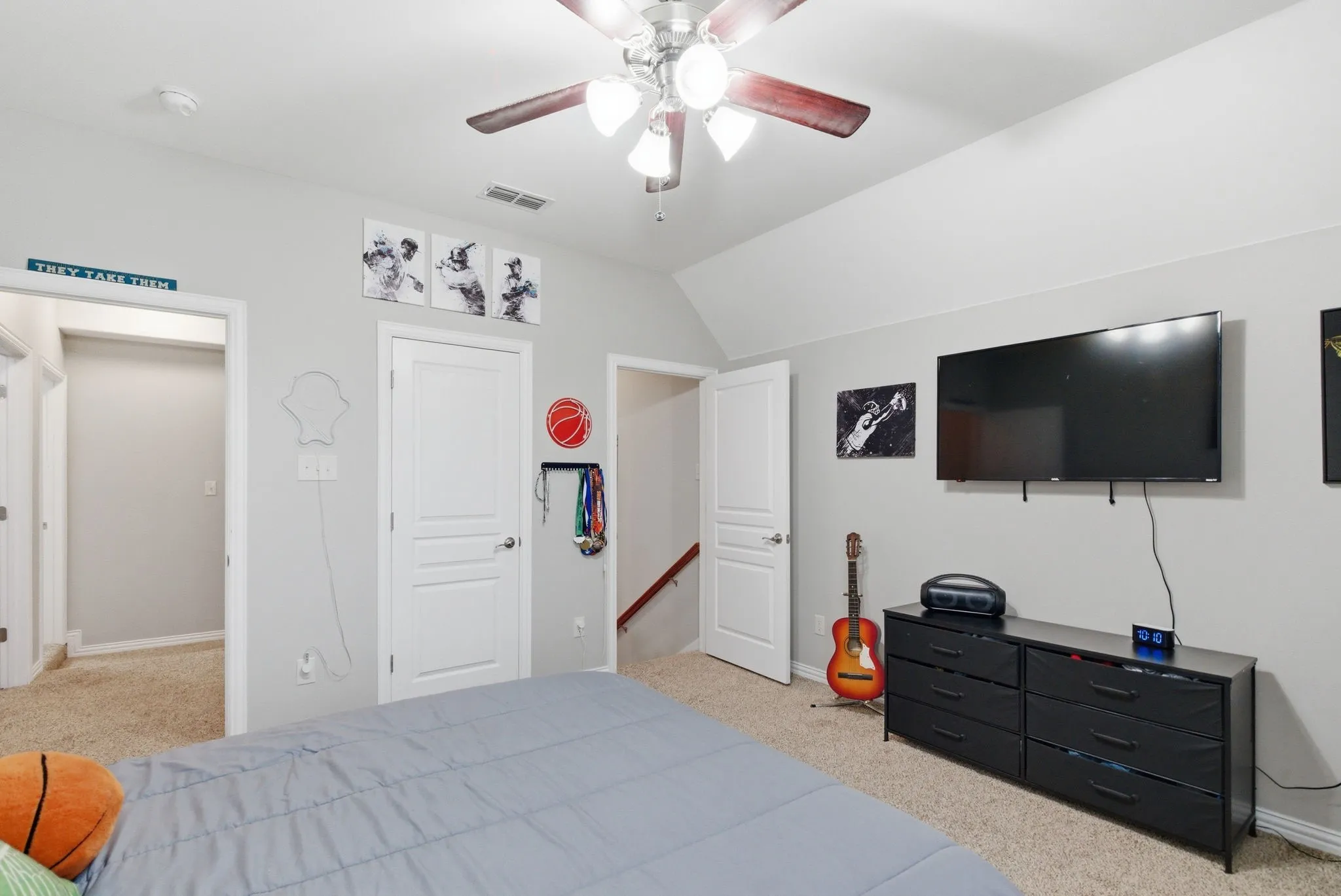 Single Family Residence For Sale in Erath County , 1700 Elk Run, Stephenville, Texas 76401, 4 Bedroom, 3 Bathroom, 2 Garage spaces, 2,711 Sqft, built in 2014, mls#21254421, Real Estate Agent in Stephenville, Homes For Sale in Erath county, Homes For Sale in Stephenville, Realtor in Stephenville Texas, Real Estate Brokerage Independent Realty Texas, Luminita Cordes Realtor