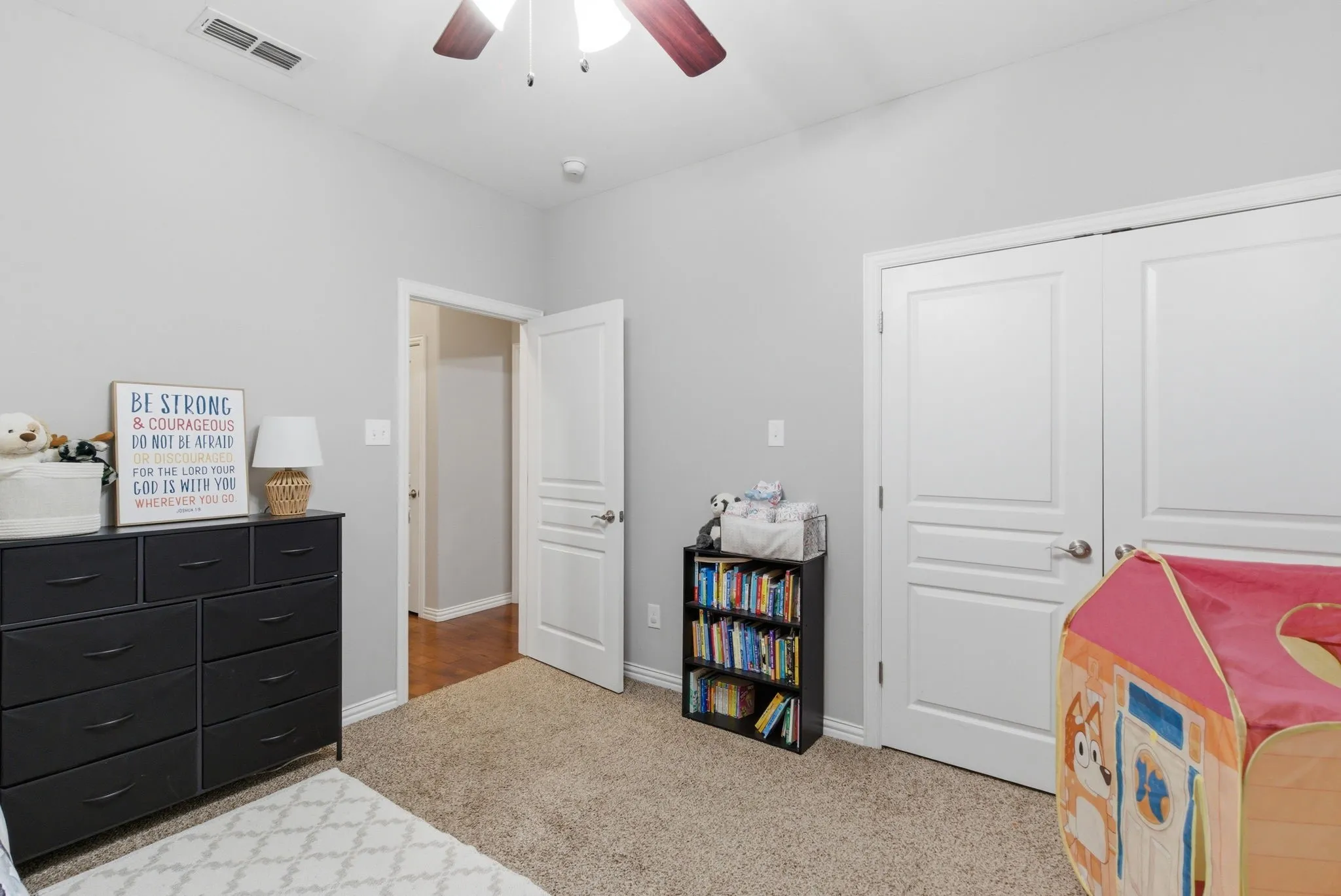 Single Family Residence For Sale in Erath County , 1700 Elk Run, Stephenville, Texas 76401, 4 Bedroom, 3 Bathroom, 2 Garage spaces, 2,711 Sqft, built in 2014, mls#21254421, Real Estate Agent in Stephenville, Homes For Sale in Erath county, Homes For Sale in Stephenville, Realtor in Stephenville Texas, Real Estate Brokerage Independent Realty Texas, Luminita Cordes Realtor