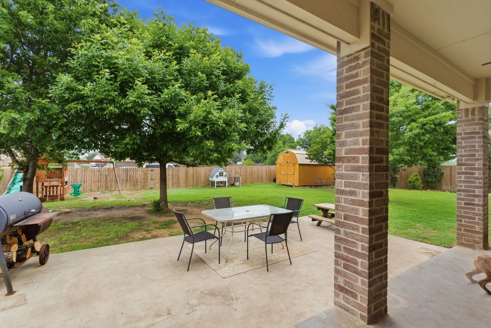Single Family Residence For Sale in Erath County , 1700 Elk Run, Stephenville, Texas 76401, 4 Bedroom, 3 Bathroom, 2 Garage spaces, 2,711 Sqft, built in 2014, mls#21254421, Real Estate Agent in Stephenville, Homes For Sale in Erath county, Homes For Sale in Stephenville, Realtor in Stephenville Texas, Real Estate Brokerage Independent Realty Texas, Luminita Cordes Realtor
