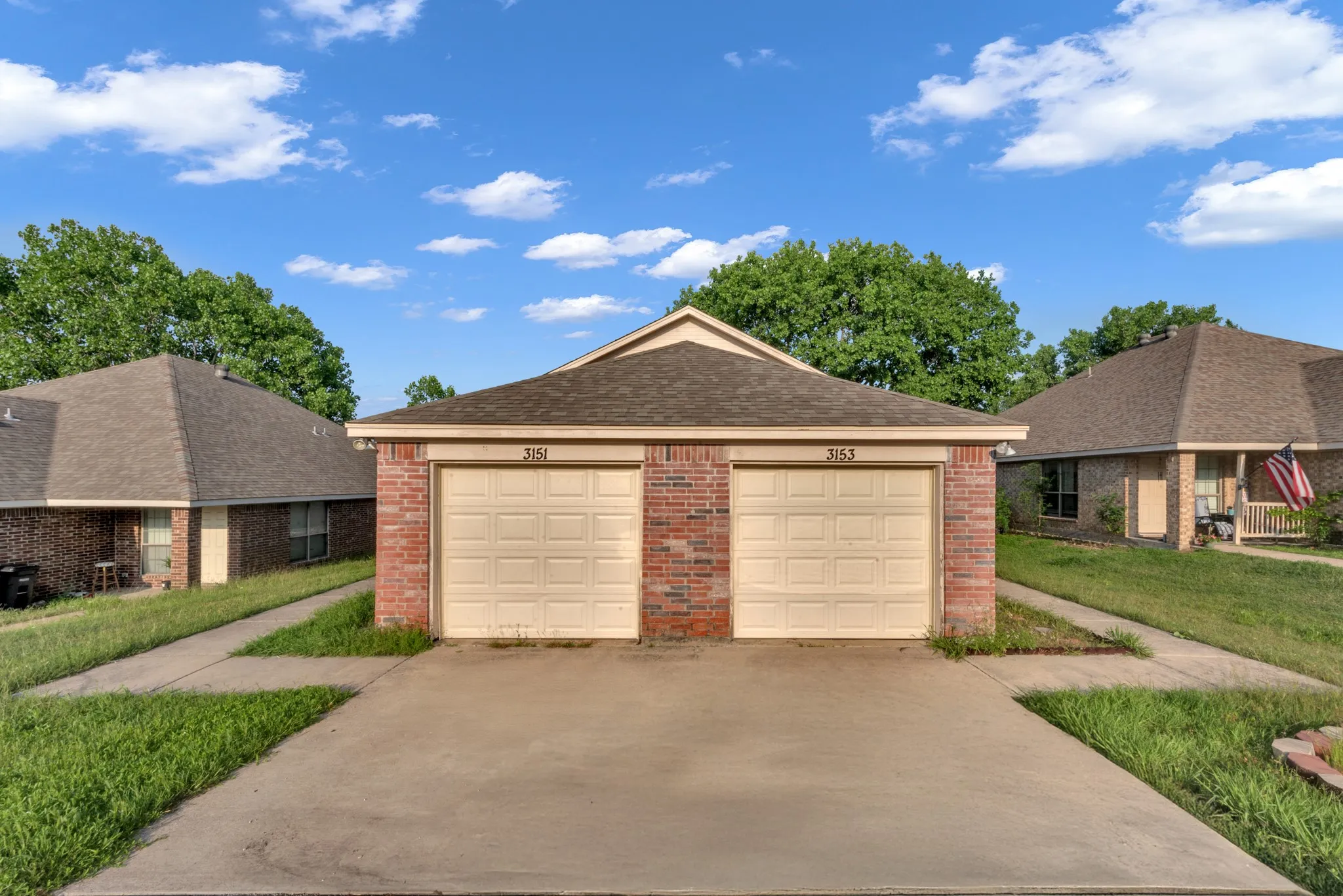 Duplex For Rent in Tarrant County , 3151 Karen Street, Fort Worth, Texas 76116, 3 Bedroom, 2 Bathroom, 2 Garage spaces, 2,188 Sqft, built in 2007, mls#21254708, Real Estate Agent in Fort Worth, Homes For Rent in Tarrant county, Homes For Rent in Fort Worth, Realtor in Fort Worth Texas, Real Estate Brokerage Independent Realty Texas, Luminita Cordes Realtor