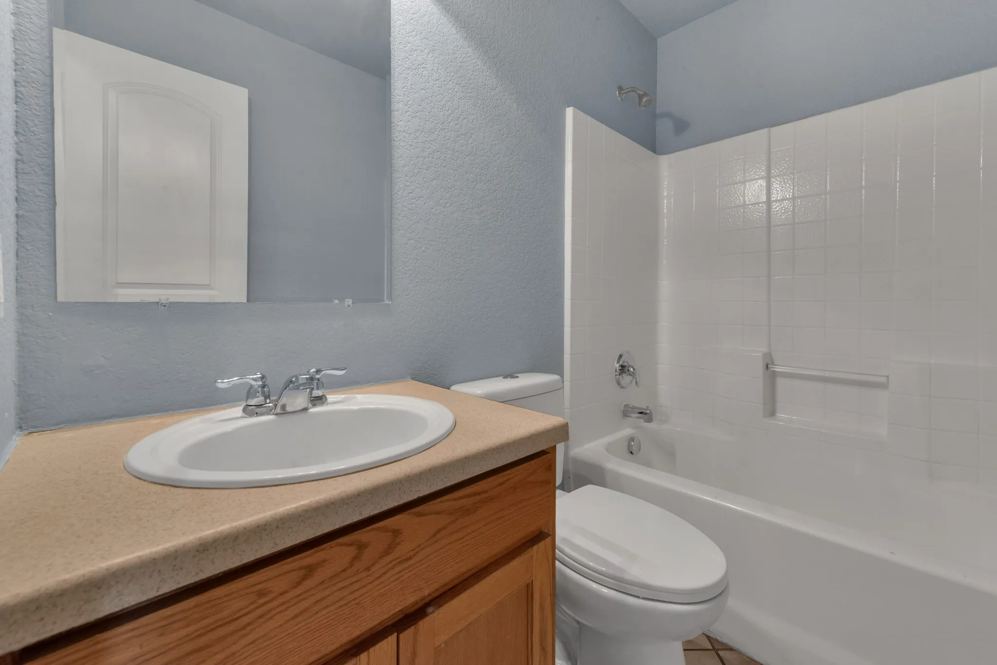 Duplex For Rent in Tarrant County , 3151 Karen Street, Fort Worth, Texas 76116, 3 Bedroom, 2 Bathroom, 2 Garage spaces, 2,188 Sqft, built in 2007, mls#21254708, Real Estate Agent in Fort Worth, Homes For Rent in Tarrant county, Homes For Rent in Fort Worth, Realtor in Fort Worth Texas, Real Estate Brokerage Independent Realty Texas, Luminita Cordes Realtor