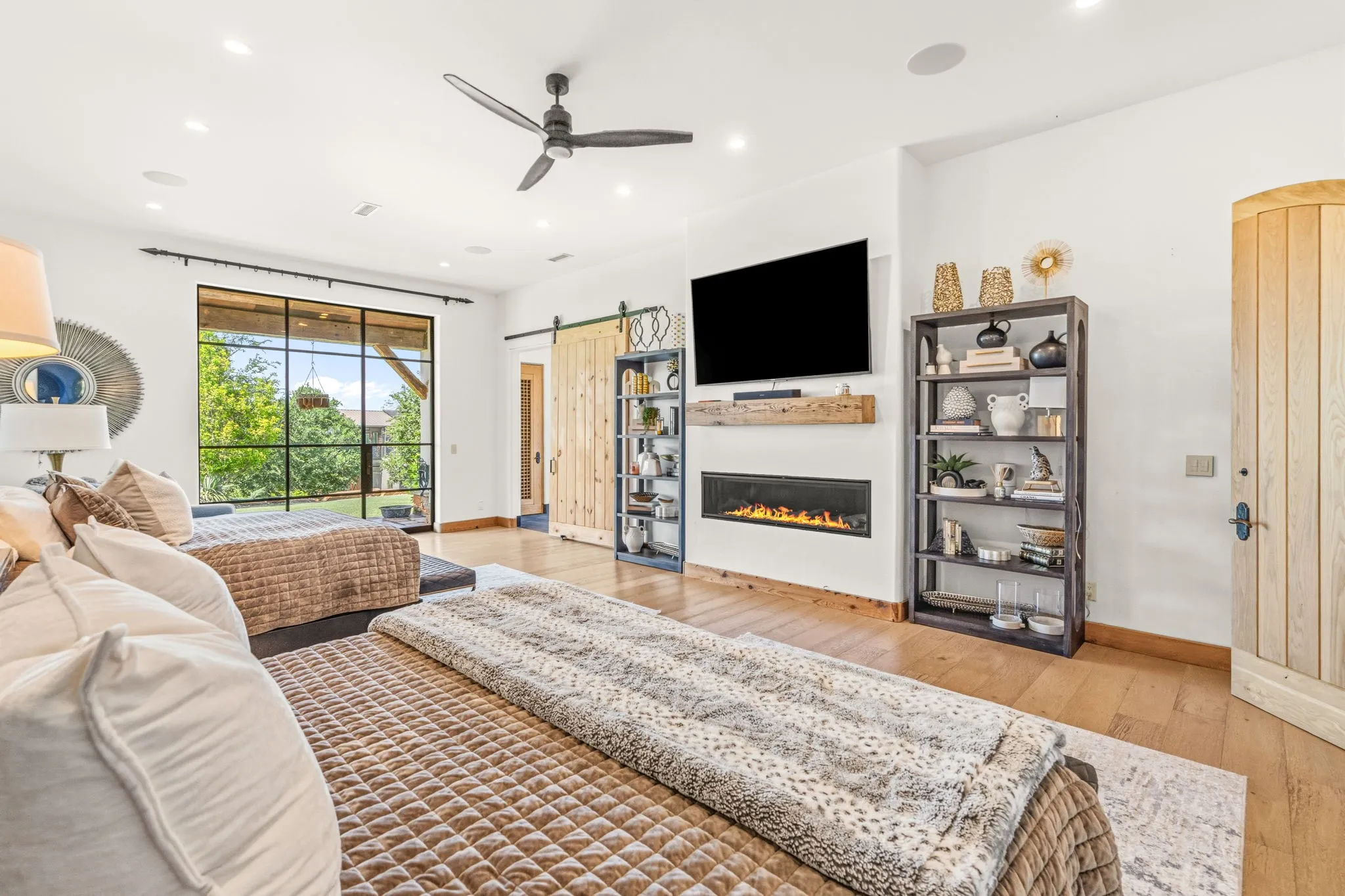 Single Family Residence For Sale in Tarrant County , 321 Verna Trail N, Fort Worth, Texas 76108, 5 Bedrooms, 8 Bathrooms, 4 Garage spaces, 7,764 Sqft, built in 2016, Preowned, Price $6,750,000, mls#21253279, Real Estate Agent in Fort Worth, Homes For Sale in Tarrant county, Homes For Sale in Fort Worth, Realtor in Fort Worth Texas, Real Estate Brokerage Independent Realty Texas, Luminita Cordes Realtor