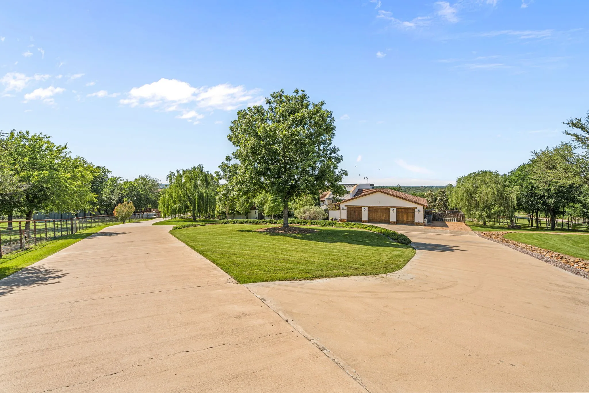 Single Family Residence For Sale in Tarrant County , 321 Verna Trail N, Fort Worth, Texas 76108, 5 Bedrooms, 8 Bathrooms, 4 Garage spaces, 7,764 Sqft, built in 2016, Preowned, Price $6,750,000, mls#21253279, Real Estate Agent in Fort Worth, Homes For Sale in Tarrant county, Homes For Sale in Fort Worth, Realtor in Fort Worth Texas, Real Estate Brokerage Independent Realty Texas, Luminita Cordes Realtor