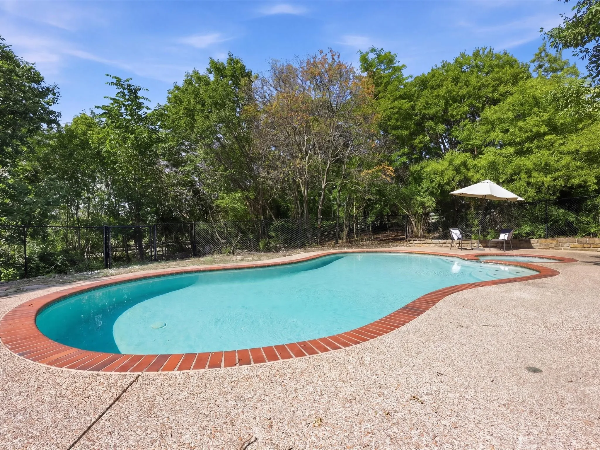 Single Family Residence For Sale in Tarrant County , 6600 Silver Oak Lane, Fort Worth, Texas 76135, 4 Bedroom, 3 Bathroom, 2 Garage spaces, 2,486 Sqft, built in 2003, Preowned, mls#21254039, Real Estate Agent in Fort Worth, Homes For Sale in Tarrant county, Homes For Sale in Fort Worth, Realtor in Fort Worth Texas, Real Estate Brokerage Independent Realty Texas, Luminita Cordes Realtor