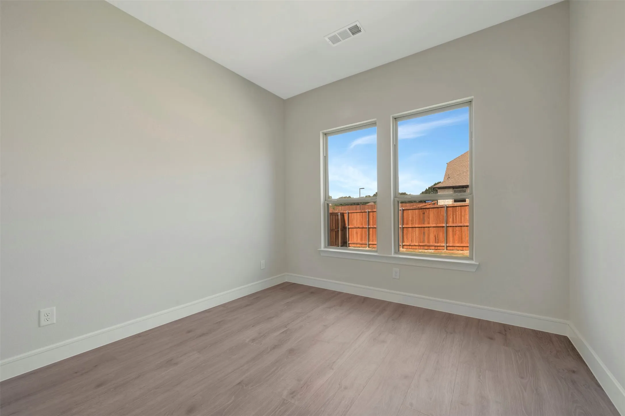 Single Family Residence For Sale in Tarrant County , 5632 Taylor Trail, Arlington, Texas 76017, 4 Bedroom, 4 Bathroom, 3 Garage spaces, 2,858 Sqft, built in 2026, New Construction - Incomplete, mls#21254748, Real Estate Agent in Arlington, Homes For Sale in Tarrant county, Homes For Sale in Arlington, Realtor in Arlington Texas, Real Estate Brokerage Independent Realty Texas, Luminita Cordes Realtor
