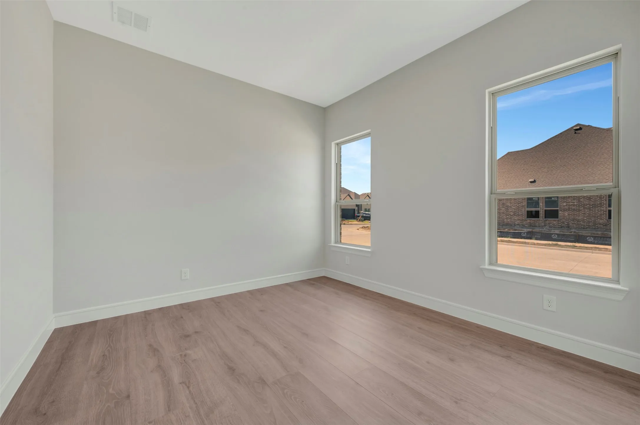 Single Family Residence For Sale in Tarrant County , 5632 Taylor Trail, Arlington, Texas 76017, 4 Bedroom, 4 Bathroom, 3 Garage spaces, 2,858 Sqft, built in 2026, New Construction - Incomplete, mls#21254748, Real Estate Agent in Arlington, Homes For Sale in Tarrant county, Homes For Sale in Arlington, Realtor in Arlington Texas, Real Estate Brokerage Independent Realty Texas, Luminita Cordes Realtor