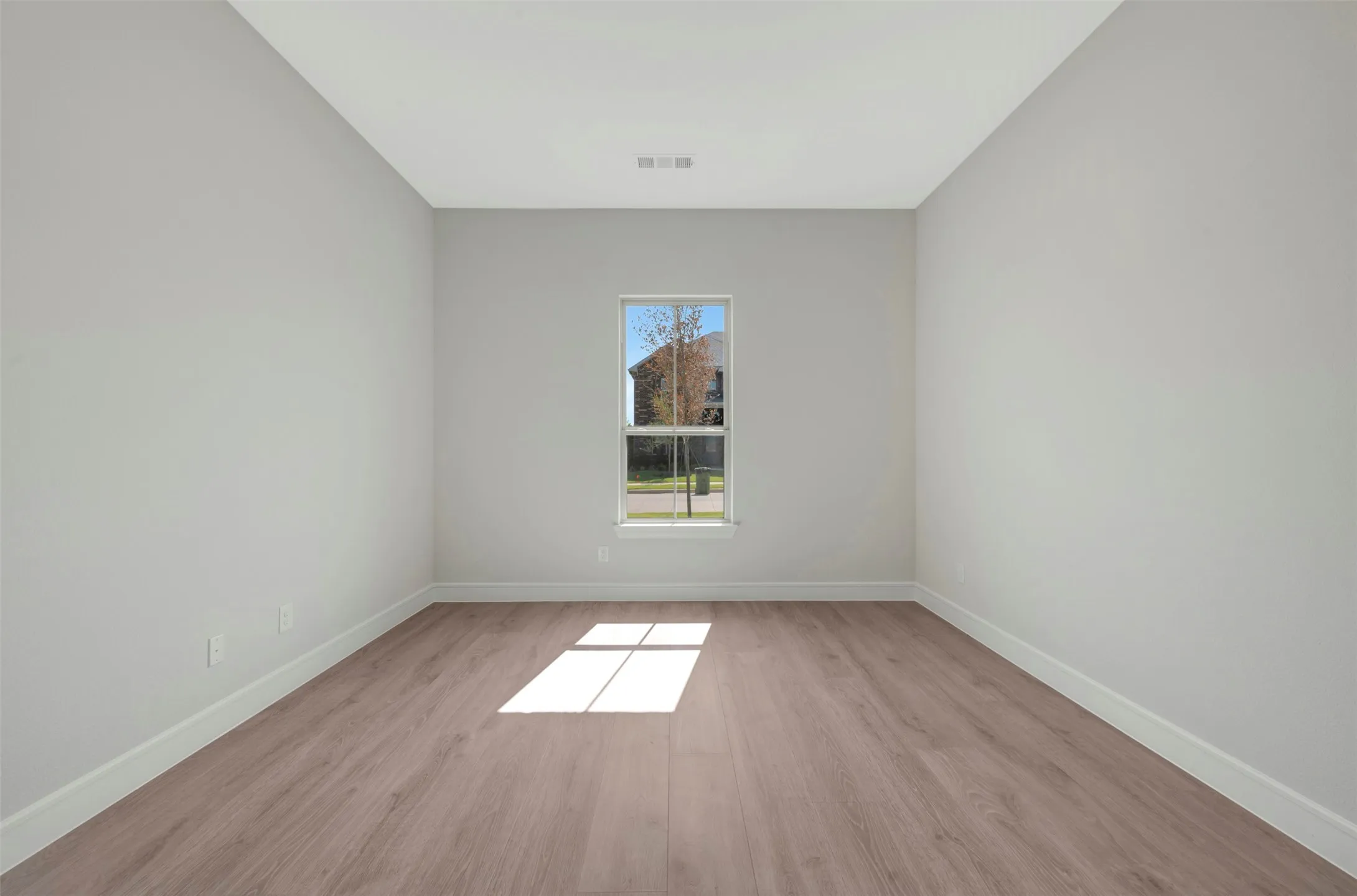 Single Family Residence For Sale in Tarrant County , 5632 Taylor Trail, Arlington, Texas 76017, 4 Bedroom, 4 Bathroom, 3 Garage spaces, 2,858 Sqft, built in 2026, New Construction - Incomplete, mls#21254748, Real Estate Agent in Arlington, Homes For Sale in Tarrant county, Homes For Sale in Arlington, Realtor in Arlington Texas, Real Estate Brokerage Independent Realty Texas, Luminita Cordes Realtor