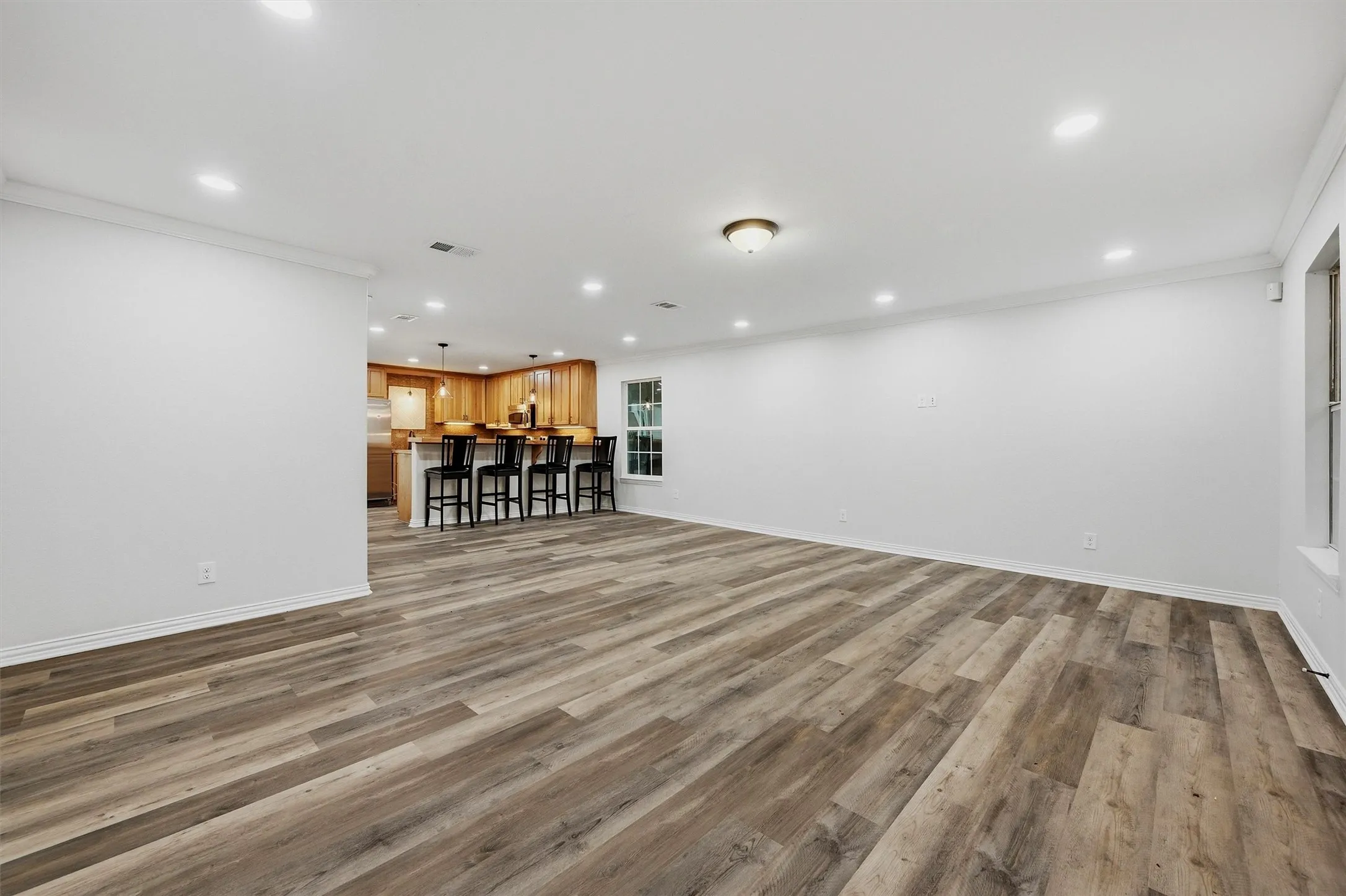 Single Family Residence For Sale in Grayson County , 909 Thatcher Street, Denison, Texas 75020, 2 Bedrooms, 2 Bathrooms, Garage spaces, 1,305 Sqft, built in 1986, Price $180,000, mls#21254332, Real Estate Agent in Denison, Homes For Sale in Grayson county, Homes For Sale in Denison, Realtor in Denison Texas, Real Estate Brokerage Independent Realty Texas, Luminita Cordes Realtor