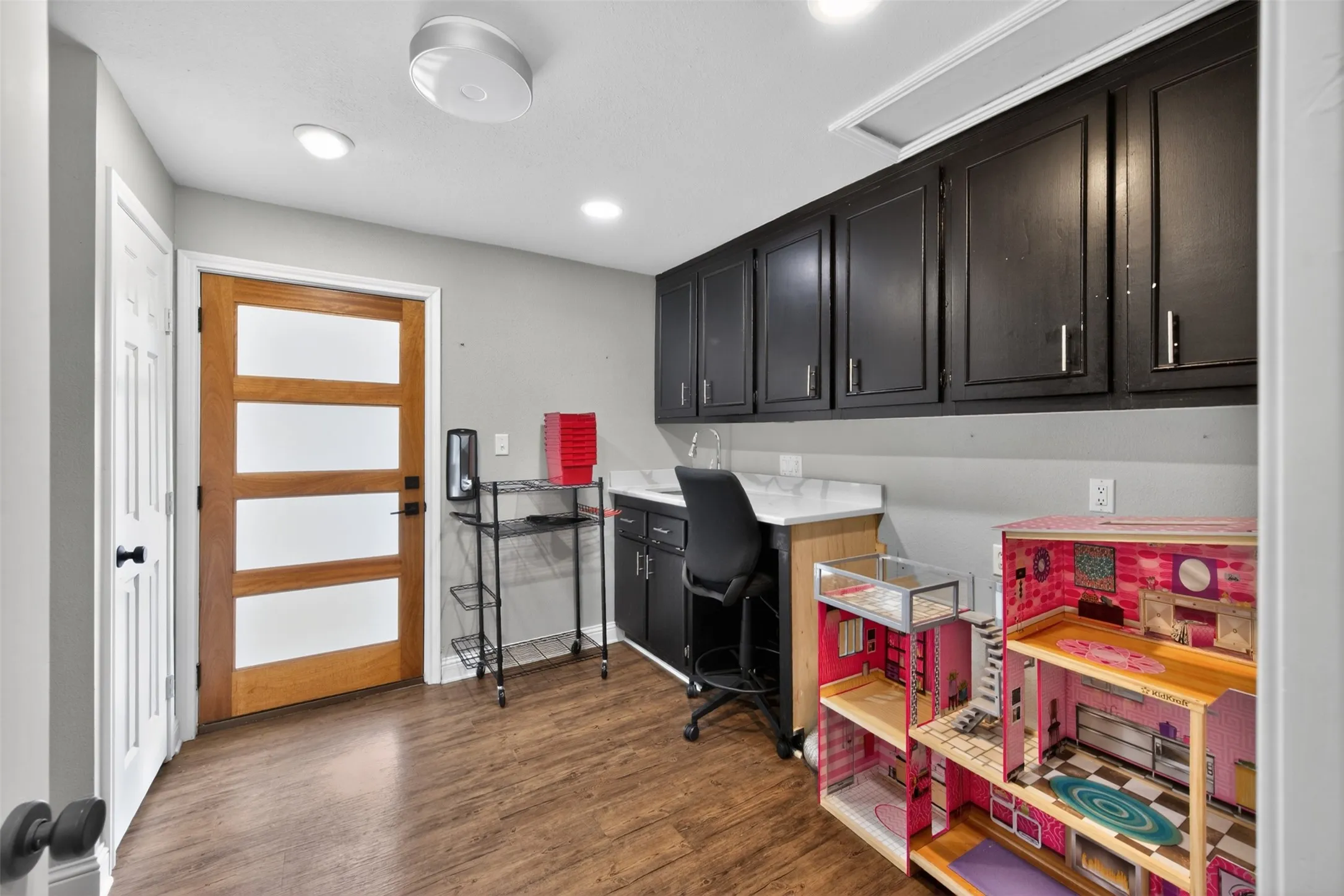 Single Family Residence For Sale in Henderson County , 902 Ward Lane, Athens, Texas 75751, 4 Bedroom, 3 Bathroom, Garage spaces, 2,844 Sqft, built in 1971, Preowned, Price $398,000, mls#21254767, Real Estate Agent in Athens, Homes For Sale in Henderson county, Homes For Sale in Athens, Realtor in Athens Texas, Real Estate Brokerage Independent Realty Texas, Luminita Cordes Realtor
