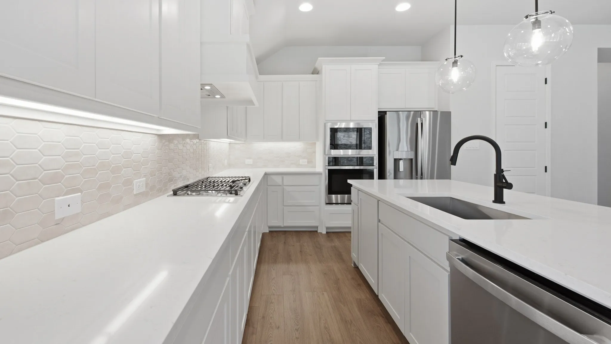 Single Family Residence For Sale in Parker County , 14321 Bluff Bend Trail, Fort Worth, Texas 76008, 4 Bedroom, 3 Bathroom, 2 Garage spaces, 2,619 Sqft, built in 2026, New Construction - Incomplete, mls#21254791, Real Estate Agent in Fort Worth, Homes For Sale in Parker county, Homes For Sale in Fort Worth, Realtor in Fort Worth Texas, Real Estate Brokerage Independent Realty Texas, Luminita Cordes Realtor