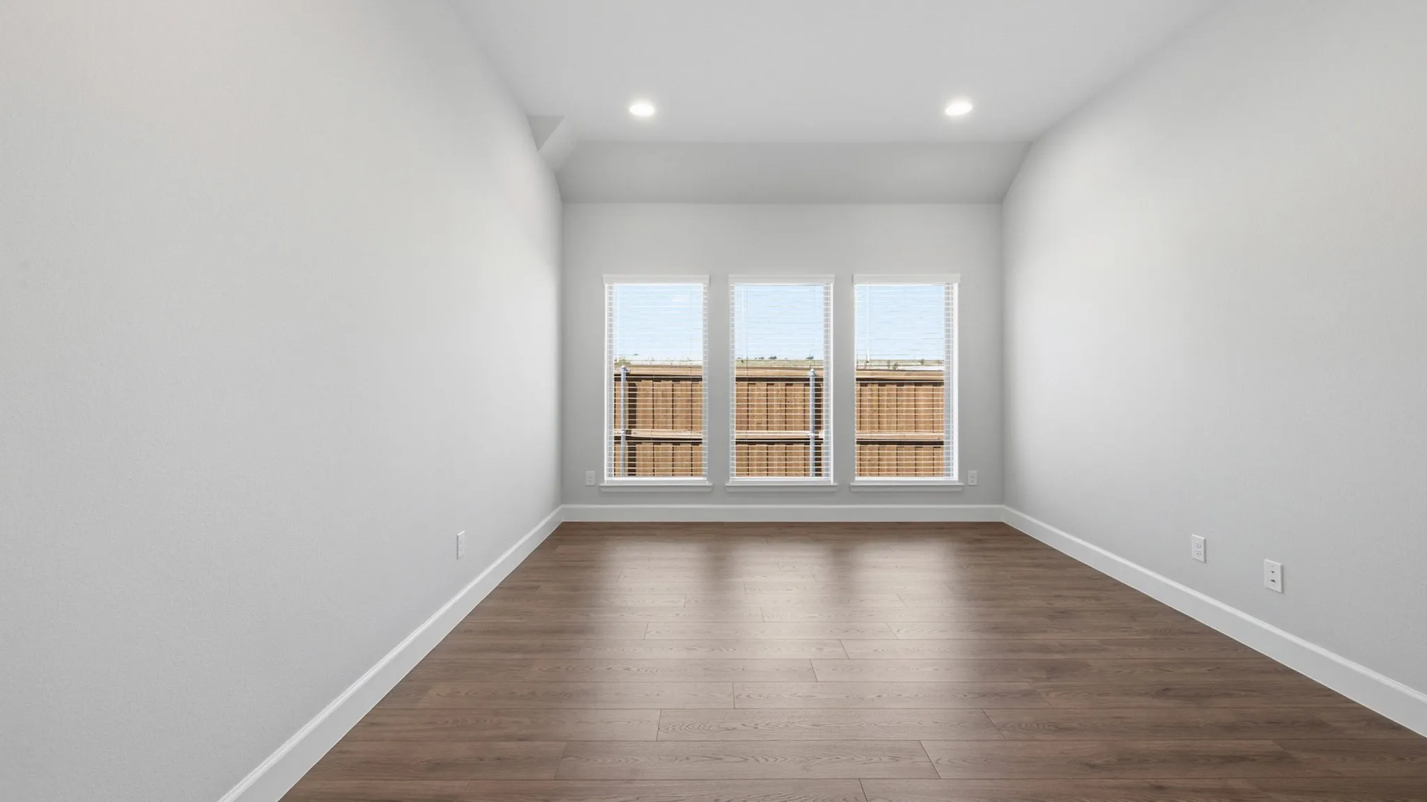 Single Family Residence For Sale in Parker County , 14321 Bluff Bend Trail, Fort Worth, Texas 76008, 4 Bedroom, 3 Bathroom, 2 Garage spaces, 2,619 Sqft, built in 2026, New Construction - Incomplete, mls#21254791, Real Estate Agent in Fort Worth, Homes For Sale in Parker county, Homes For Sale in Fort Worth, Realtor in Fort Worth Texas, Real Estate Brokerage Independent Realty Texas, Luminita Cordes Realtor