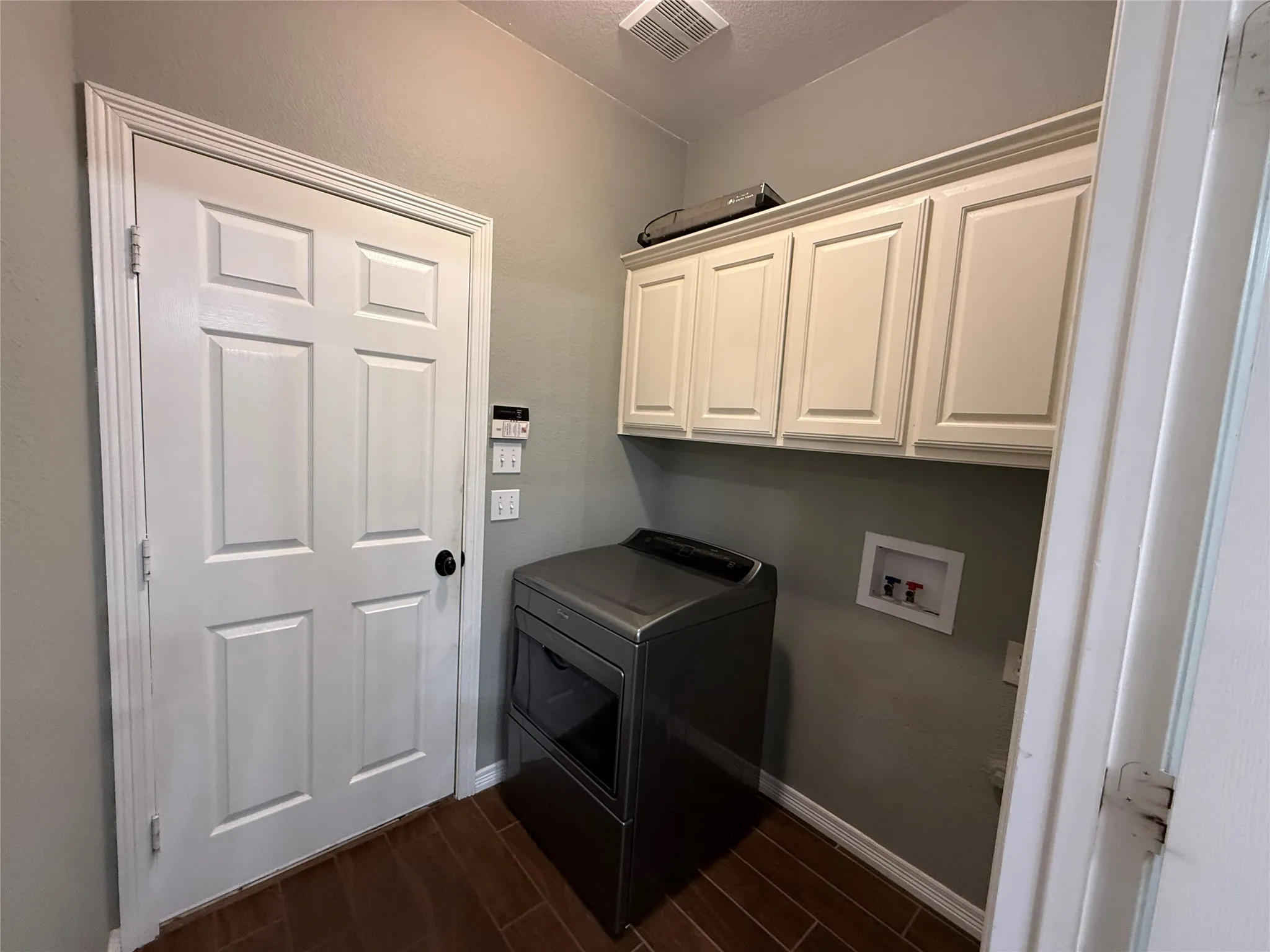 Single Family Residence For Sale in Parker County , 2234 Summer Brook Drive, Weatherford, Texas 76087, 3 Bedrooms, 2 Bathrooms, 2 Garage spaces, 2,017 Sqft, built in 2003, Preowned, Price $399,999, mls#21174921, Real Estate Agent in Weatherford, Homes For Sale in Parker county, Homes For Sale in Weatherford, Realtor in Weatherford Texas, Real Estate Brokerage Independent Realty Texas, Luminita Cordes Realtor