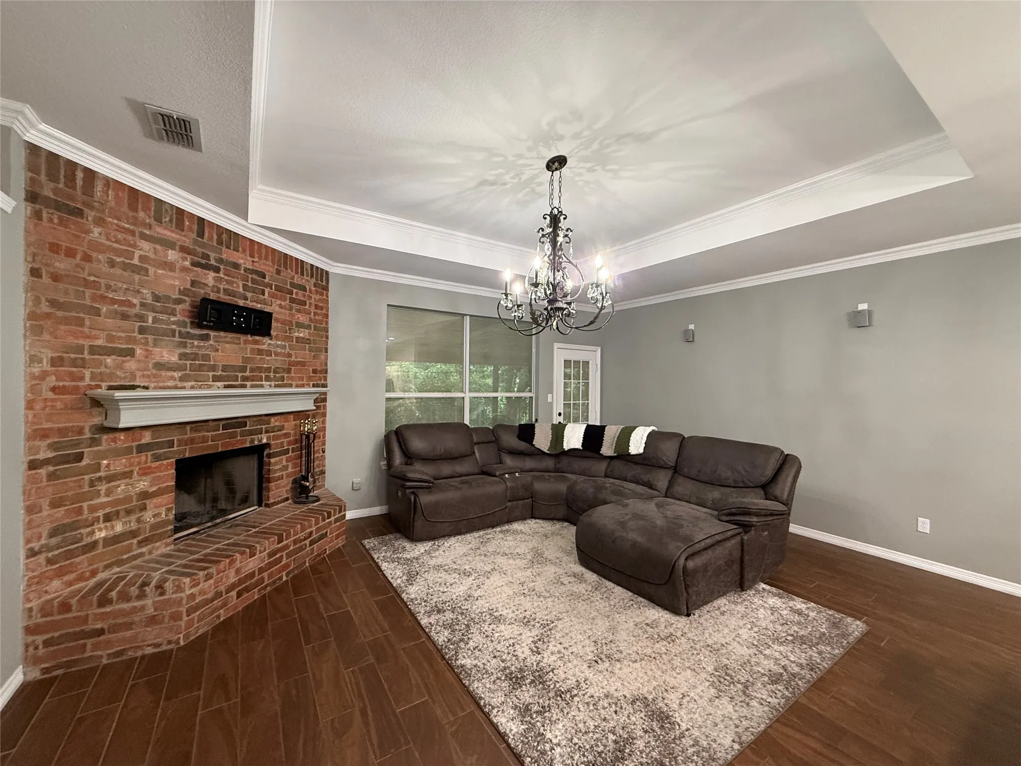 Single Family Residence For Sale in Parker County , 2234 Summer Brook Drive, Weatherford, Texas 76087, 3 Bedrooms, 2 Bathrooms, 2 Garage spaces, 2,017 Sqft, built in 2003, Preowned, Price $399,999, mls#21174921, Real Estate Agent in Weatherford, Homes For Sale in Parker county, Homes For Sale in Weatherford, Realtor in Weatherford Texas, Real Estate Brokerage Independent Realty Texas, Luminita Cordes Realtor