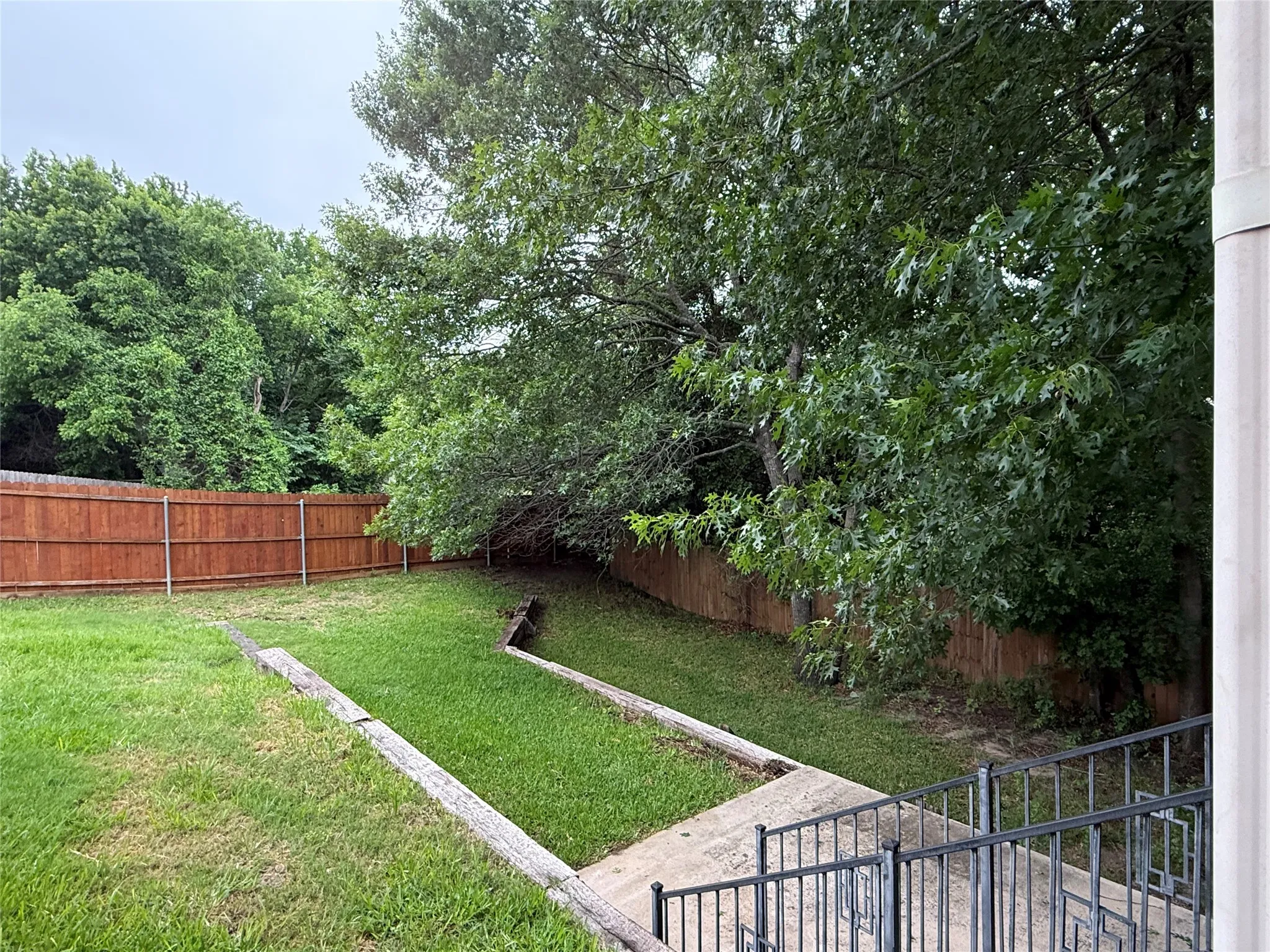 Single Family Residence For Sale in Parker County , 2234 Summer Brook Drive, Weatherford, Texas 76087, 3 Bedrooms, 2 Bathrooms, 2 Garage spaces, 2,017 Sqft, built in 2003, Preowned, Price $399,999, mls#21174921, Real Estate Agent in Weatherford, Homes For Sale in Parker county, Homes For Sale in Weatherford, Realtor in Weatherford Texas, Real Estate Brokerage Independent Realty Texas, Luminita Cordes Realtor