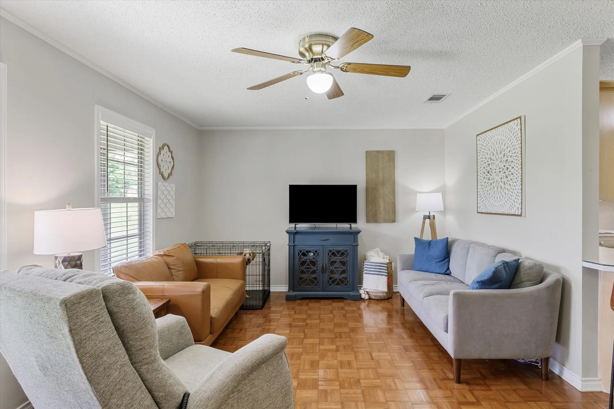 Single Family Residence For Sale in Van Zandt County , 2489 FM 2909, Canton, Texas 75103, 3 Bedroom, 3 Bathroom, Garage spaces, 2,830 Sqft, built in 1975, Preowned, mls#21254733, Real Estate Agent in Canton, Homes For Sale in Van Zandt county, Homes For Sale in Canton, Realtor in Canton Texas, Real Estate Brokerage Independent Realty Texas, Luminita Cordes Realtor