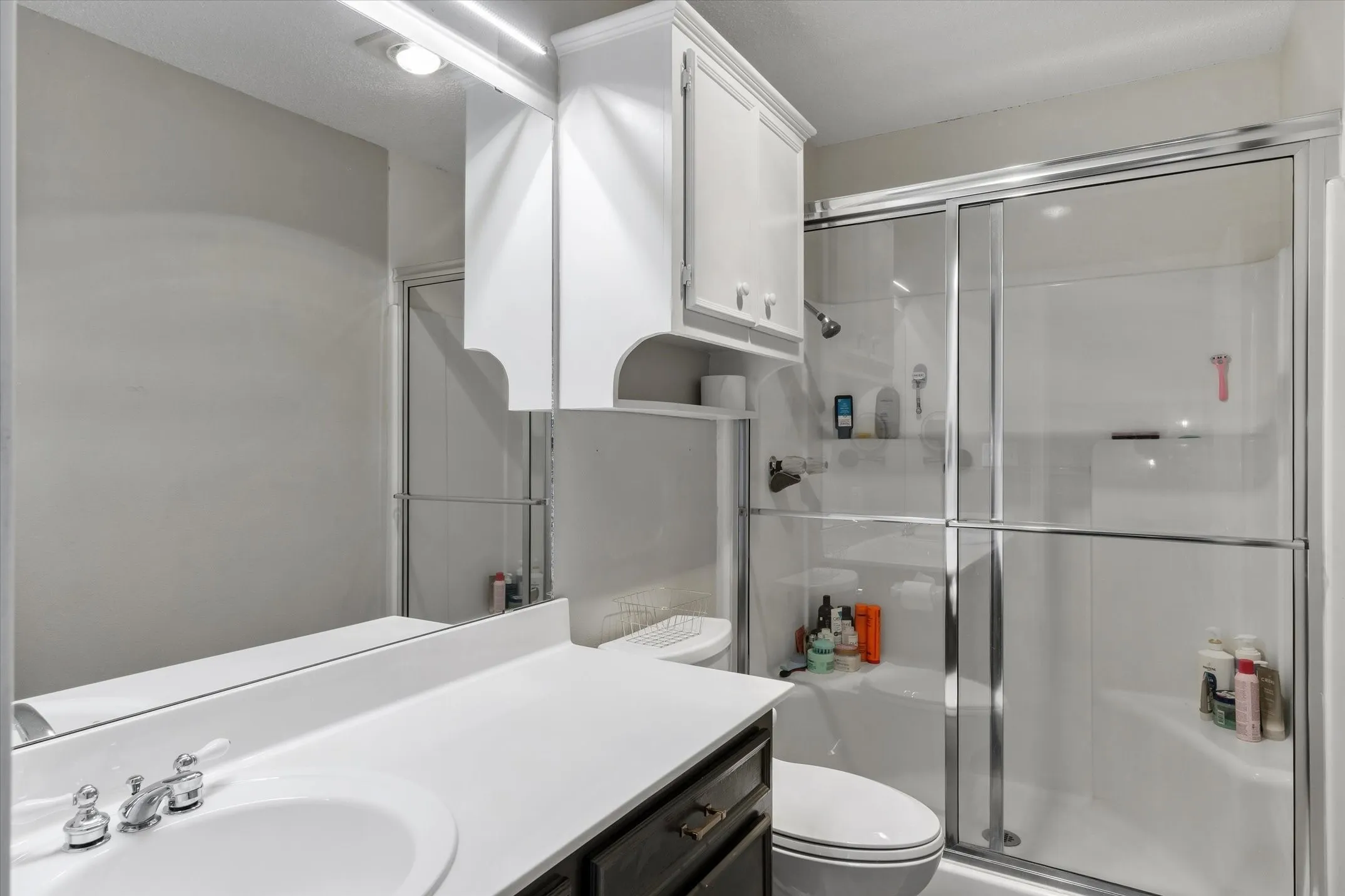 Single Family Residence For Sale in Van Zandt County , 2489 FM 2909, Canton, Texas 75103, 3 Bedroom, 3 Bathroom, Garage spaces, 2,830 Sqft, built in 1975, Preowned, mls#21254733, Real Estate Agent in Canton, Homes For Sale in Van Zandt county, Homes For Sale in Canton, Realtor in Canton Texas, Real Estate Brokerage Independent Realty Texas, Luminita Cordes Realtor