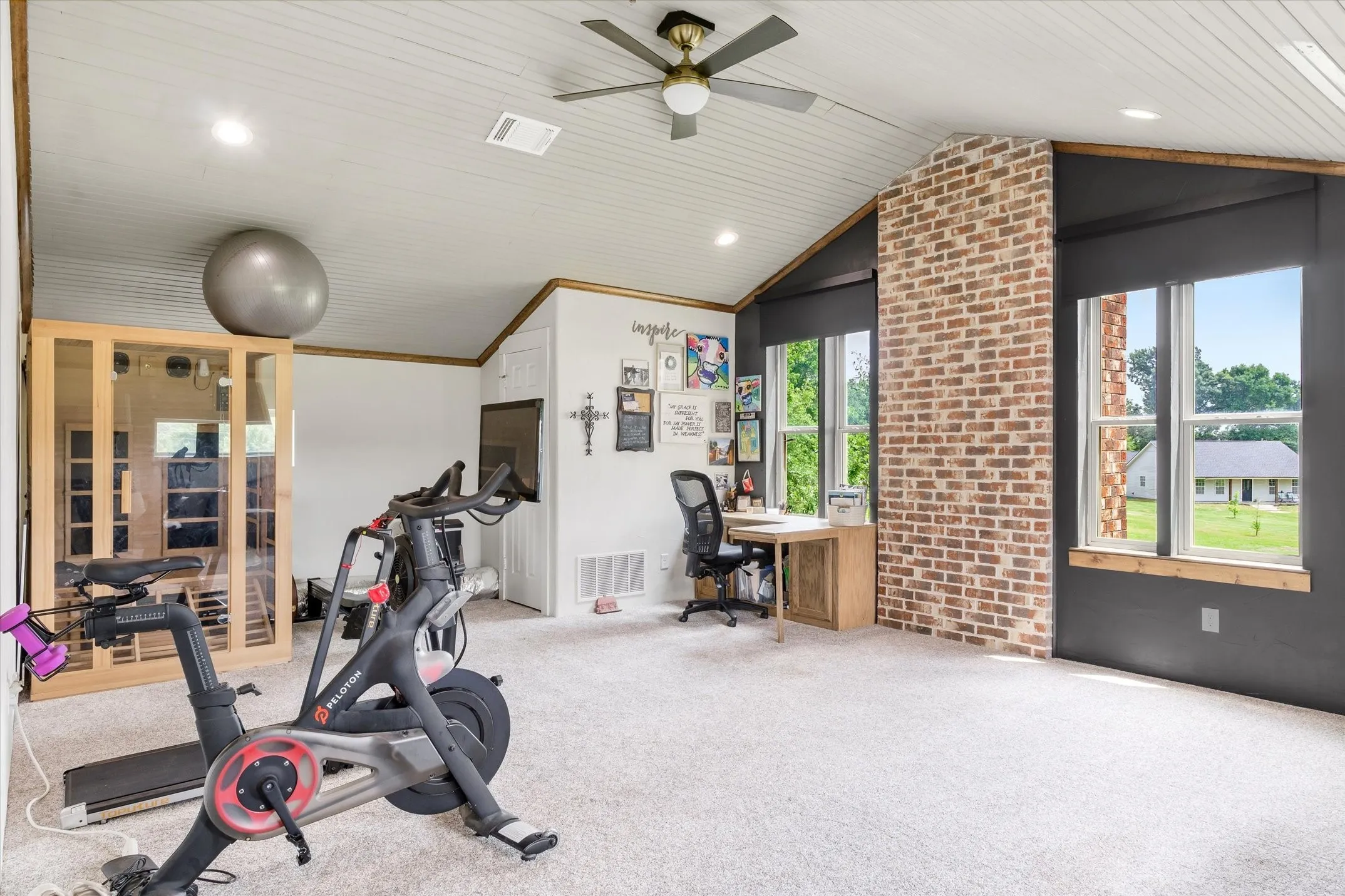 Single Family Residence For Sale in Van Zandt County , 2489 FM 2909, Canton, Texas 75103, 3 Bedroom, 3 Bathroom, Garage spaces, 2,830 Sqft, built in 1975, Preowned, mls#21254733, Real Estate Agent in Canton, Homes For Sale in Van Zandt county, Homes For Sale in Canton, Realtor in Canton Texas, Real Estate Brokerage Independent Realty Texas, Luminita Cordes Realtor