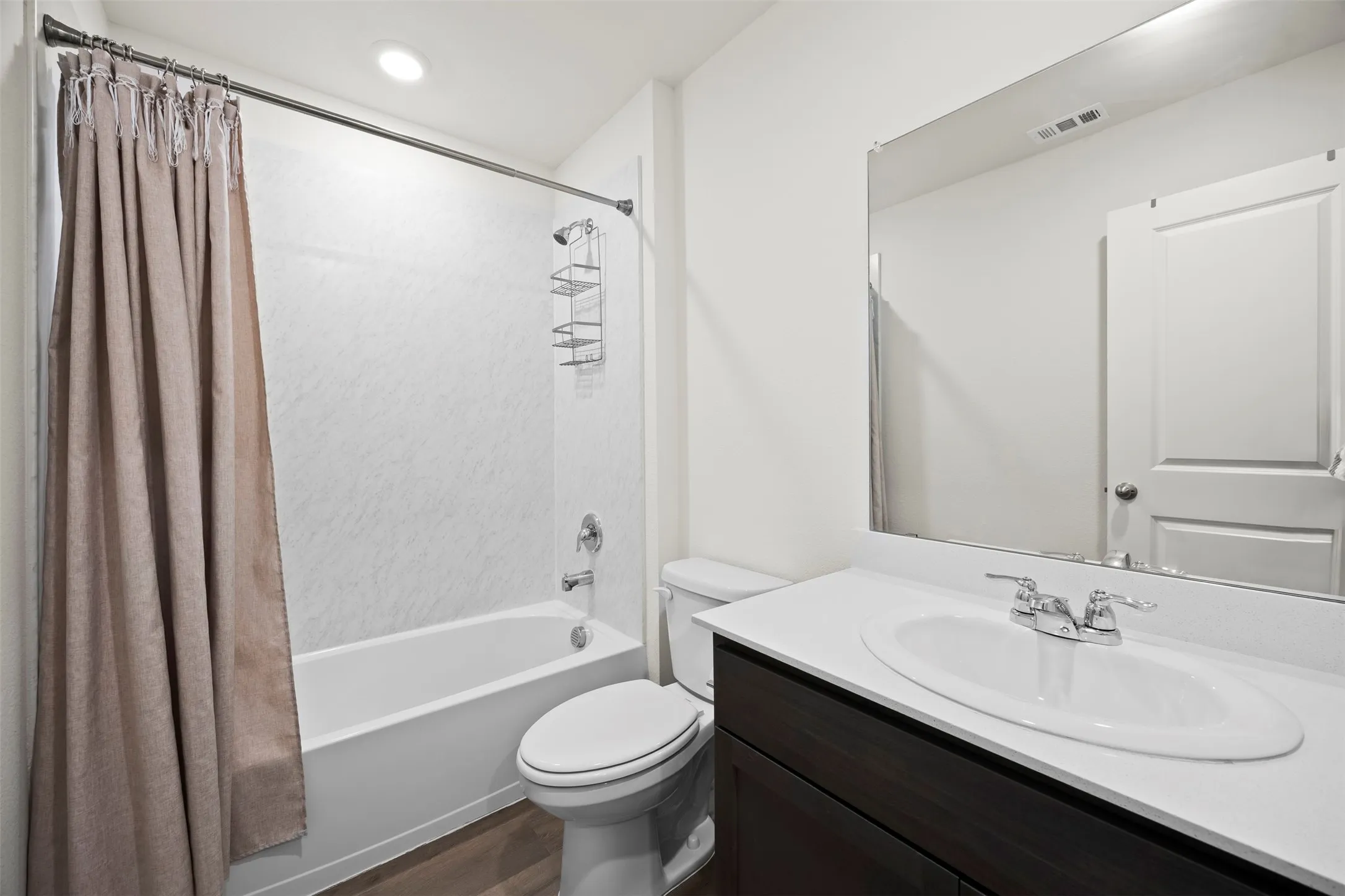 Front between 1st BR & Office