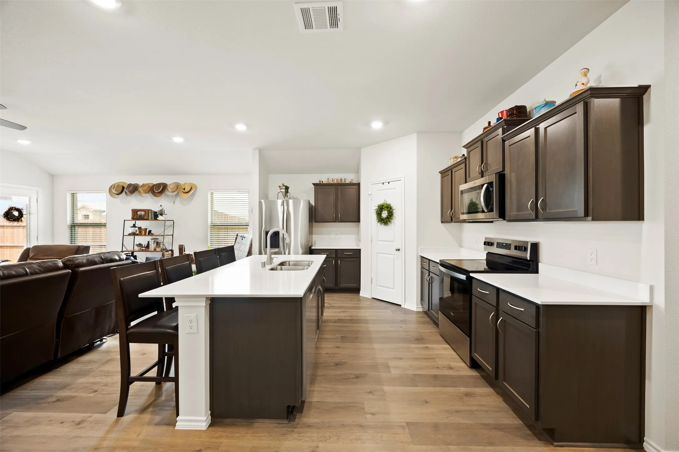 Single Family Residence For Sale in Dallas County , 1625 Kirby Lane, Lancaster, Texas 75146, 4 Bedroom, 3 Bathroom, 2 Garage spaces, 2,066 Sqft, built in 2024, Preowned, mls#21253671, Real Estate Agent in Lancaster, Homes For Sale in Dallas county, Homes For Sale in Lancaster, Realtor in Lancaster Texas, Real Estate Brokerage Independent Realty Texas, Luminita Cordes Realtor