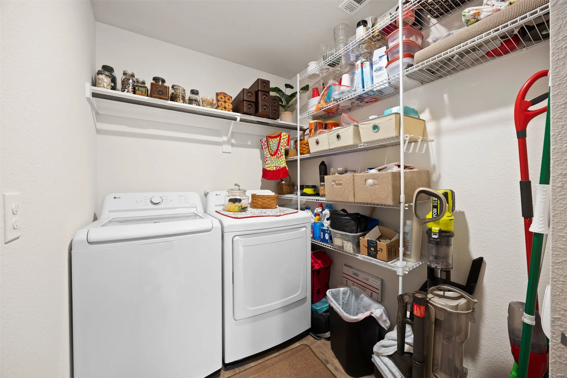 Single Family Residence For Sale in Dallas County , 1625 Kirby Lane, Lancaster, Texas 75146, 4 Bedroom, 3 Bathroom, 2 Garage spaces, 2,066 Sqft, built in 2024, Preowned, mls#21253671, Real Estate Agent in Lancaster, Homes For Sale in Dallas county, Homes For Sale in Lancaster, Realtor in Lancaster Texas, Real Estate Brokerage Independent Realty Texas, Luminita Cordes Realtor