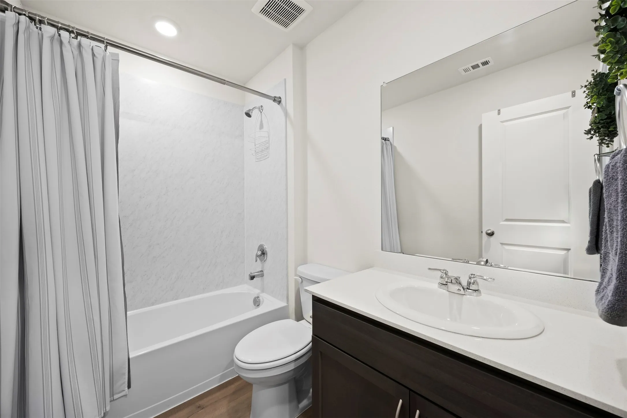 Single Family Residence For Sale in Dallas County , 1625 Kirby Lane, Lancaster, Texas 75146, 4 Bedroom, 3 Bathroom, 2 Garage spaces, 2,066 Sqft, built in 2024, Preowned, mls#21253671, Real Estate Agent in Lancaster, Homes For Sale in Dallas county, Homes For Sale in Lancaster, Realtor in Lancaster Texas, Real Estate Brokerage Independent Realty Texas, Luminita Cordes Realtor