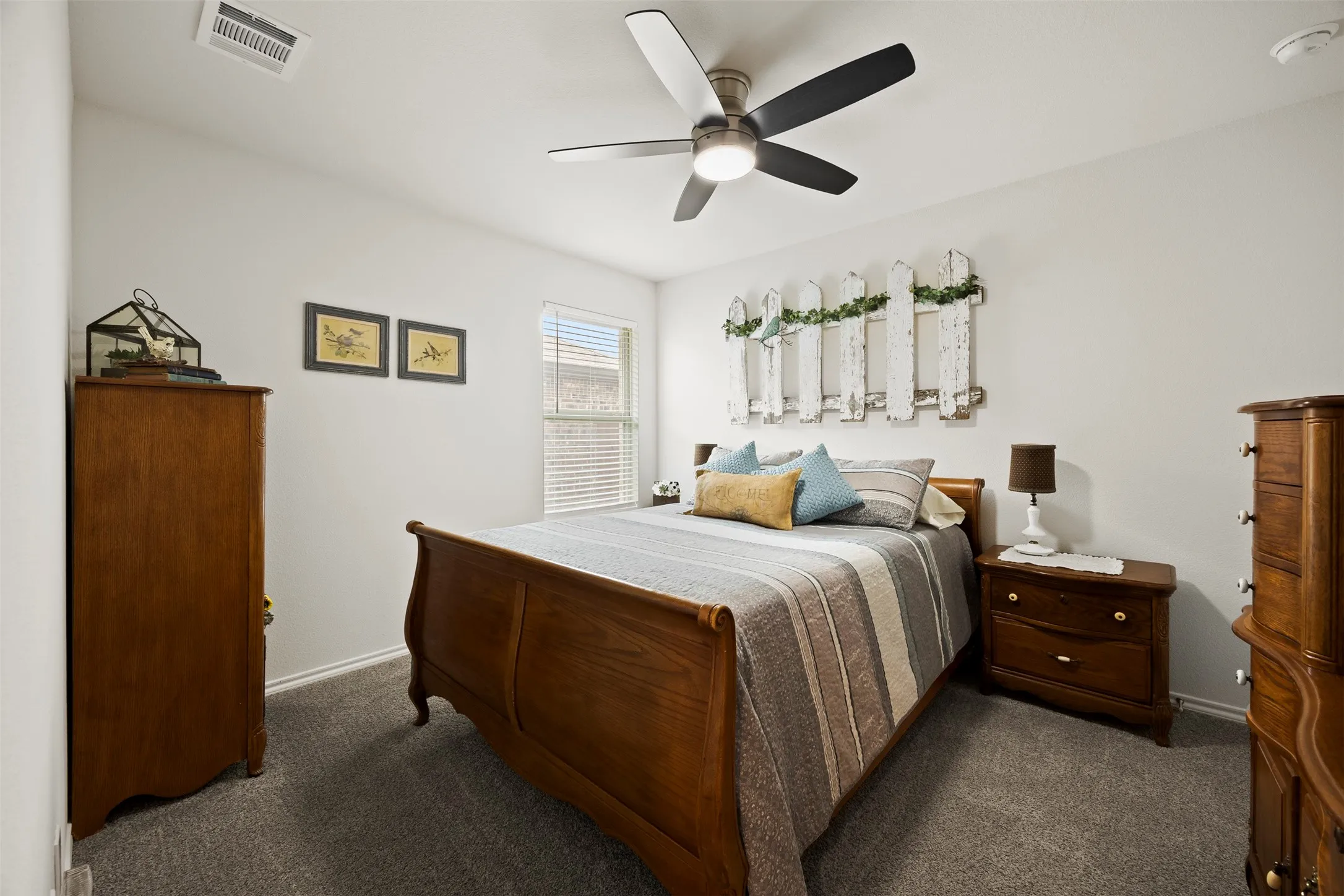 Single Family Residence For Sale in Dallas County , 1625 Kirby Lane, Lancaster, Texas 75146, 4 Bedroom, 3 Bathroom, 2 Garage spaces, 2,066 Sqft, built in 2024, Preowned, mls#21253671, Real Estate Agent in Lancaster, Homes For Sale in Dallas county, Homes For Sale in Lancaster, Realtor in Lancaster Texas, Real Estate Brokerage Independent Realty Texas, Luminita Cordes Realtor