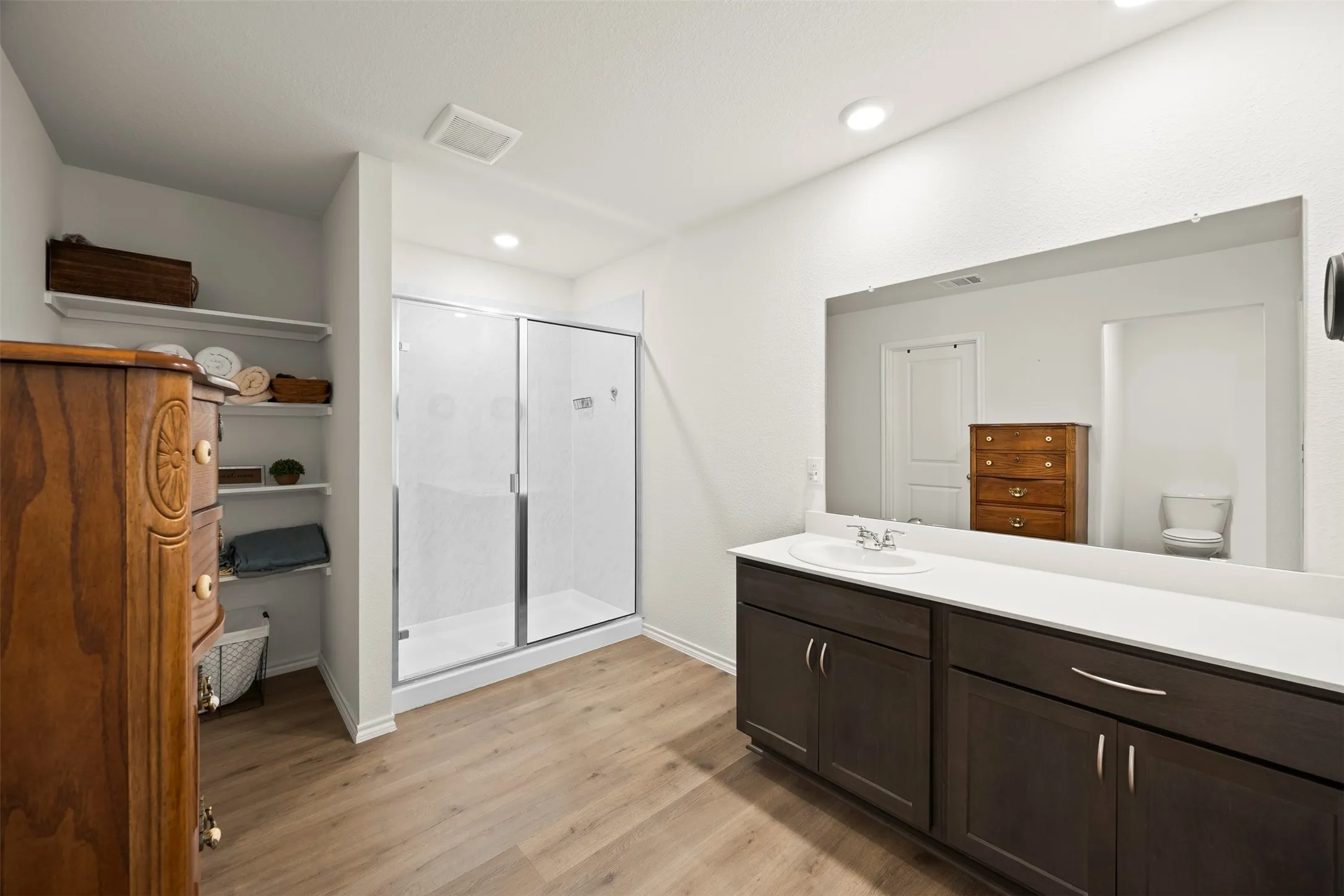 Single Family Residence For Sale in Dallas County , 1625 Kirby Lane, Lancaster, Texas 75146, 4 Bedroom, 3 Bathroom, 2 Garage spaces, 2,066 Sqft, built in 2024, Preowned, mls#21253671, Real Estate Agent in Lancaster, Homes For Sale in Dallas county, Homes For Sale in Lancaster, Realtor in Lancaster Texas, Real Estate Brokerage Independent Realty Texas, Luminita Cordes Realtor