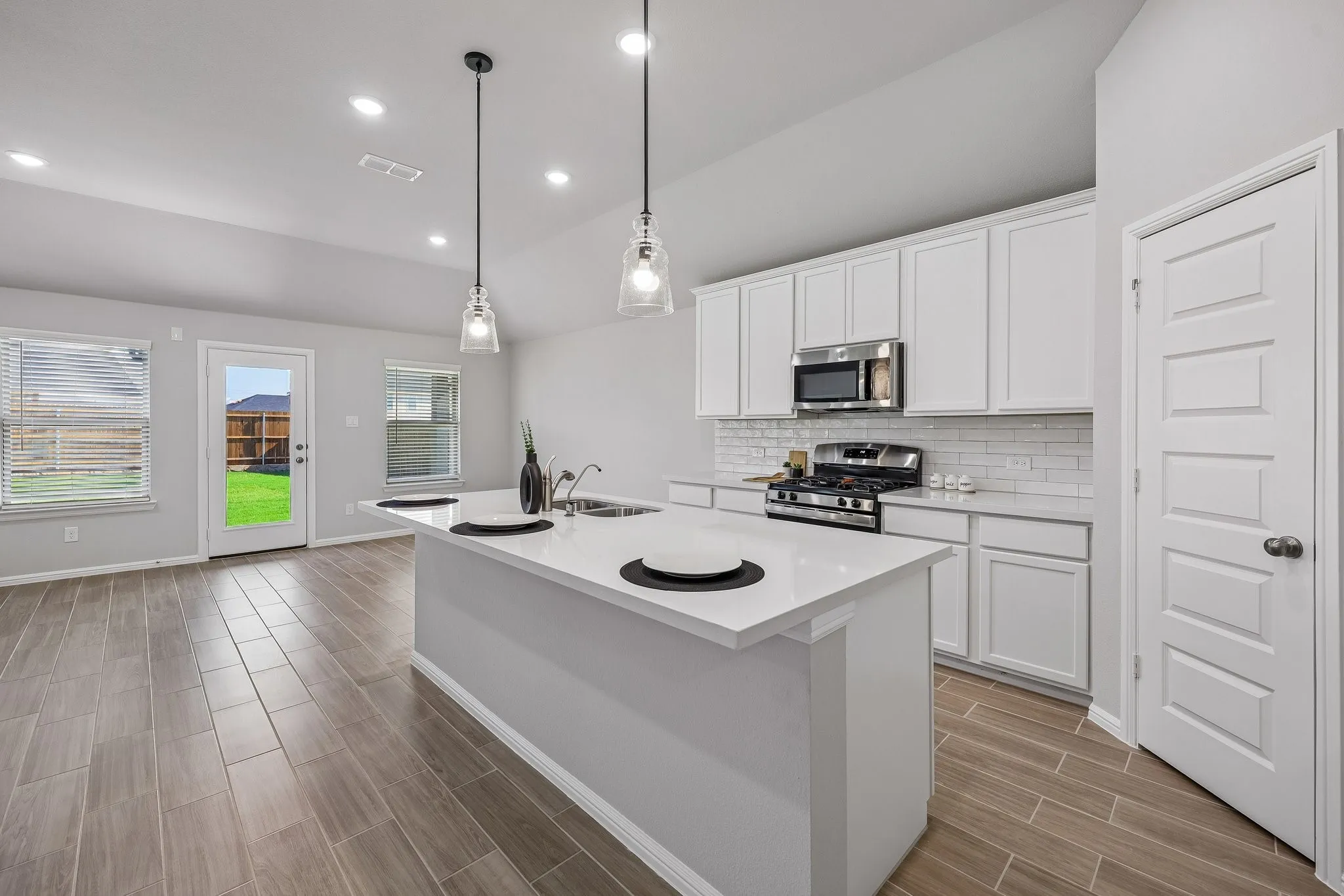 Single Family Residence For Sale in Denton County , 3708 Yarrow Drive, Denton, Texas 76226, 4 Bedroom, 2 Bathroom, 2 Garage spaces, 2,106 Sqft, built in 2026, New Construction - Incomplete, mls#21242046, Real Estate Agent in Denton, Homes For Sale in Denton county, Homes For Sale in Denton, Realtor in Denton Texas, Real Estate Brokerage Independent Realty Texas, Luminita Cordes Realtor