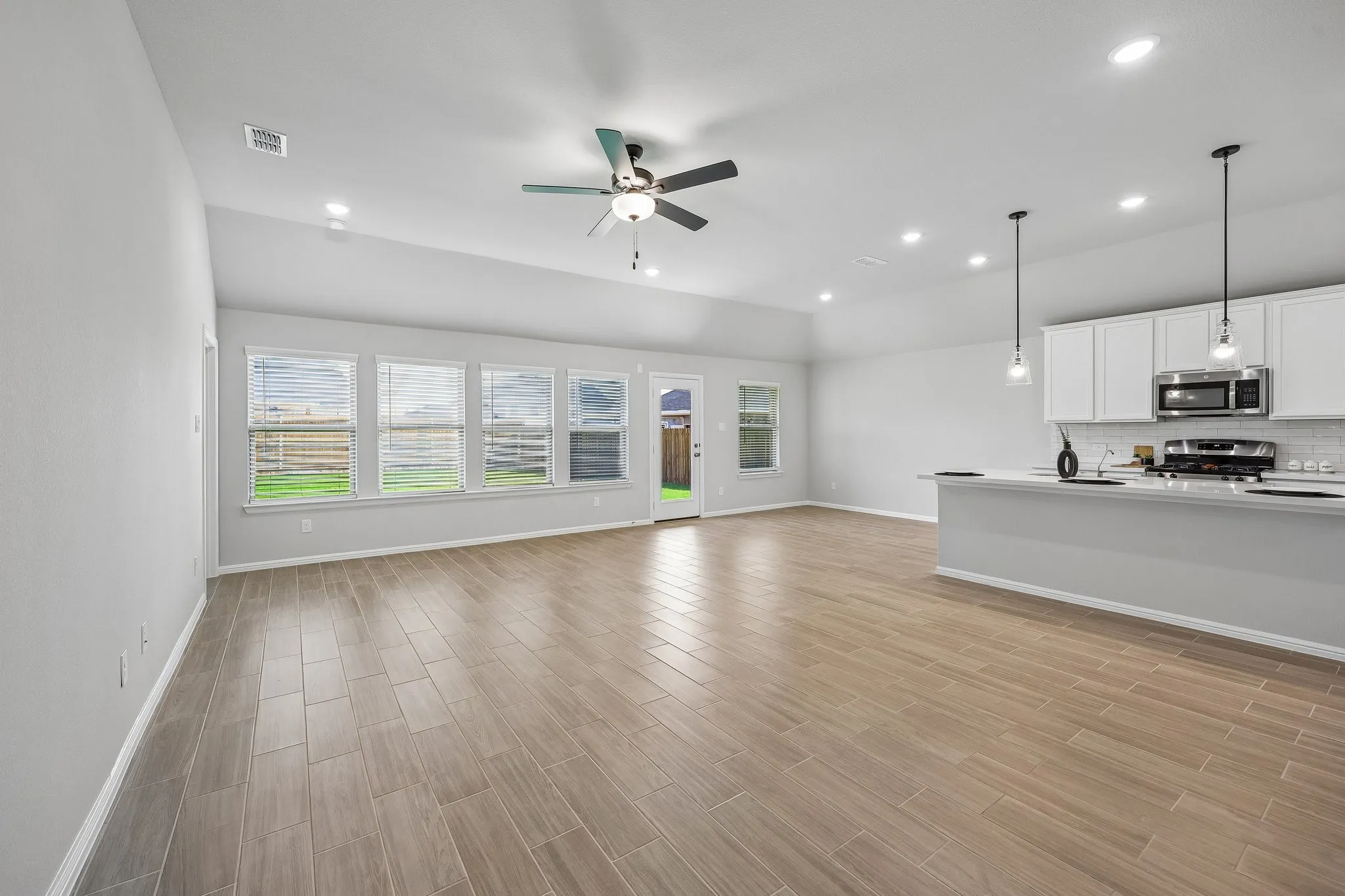 Single Family Residence For Sale in Denton County , 3708 Yarrow Drive, Denton, Texas 76226, 4 Bedroom, 2 Bathroom, 2 Garage spaces, 2,106 Sqft, built in 2026, New Construction - Incomplete, mls#21242046, Real Estate Agent in Denton, Homes For Sale in Denton county, Homes For Sale in Denton, Realtor in Denton Texas, Real Estate Brokerage Independent Realty Texas, Luminita Cordes Realtor